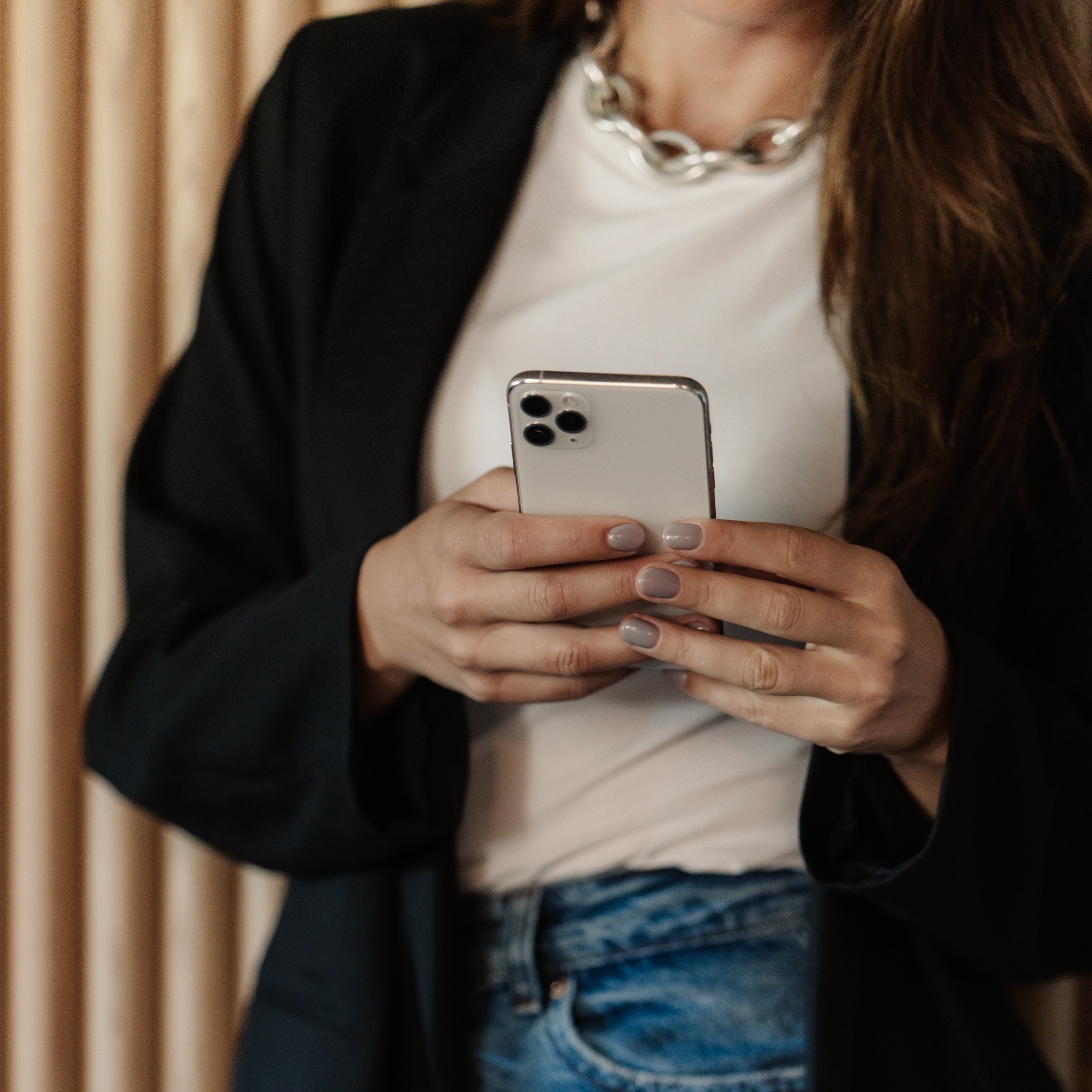 7 Boundaries You Can Set With Your Phone to Lower Anxiety