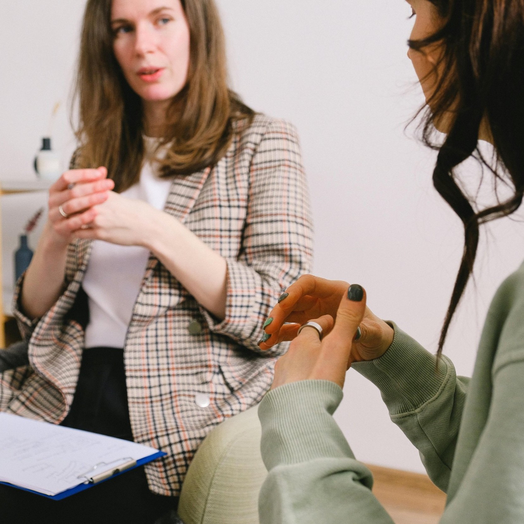 Should I See A Therapist or Coach? Picking the Right Help