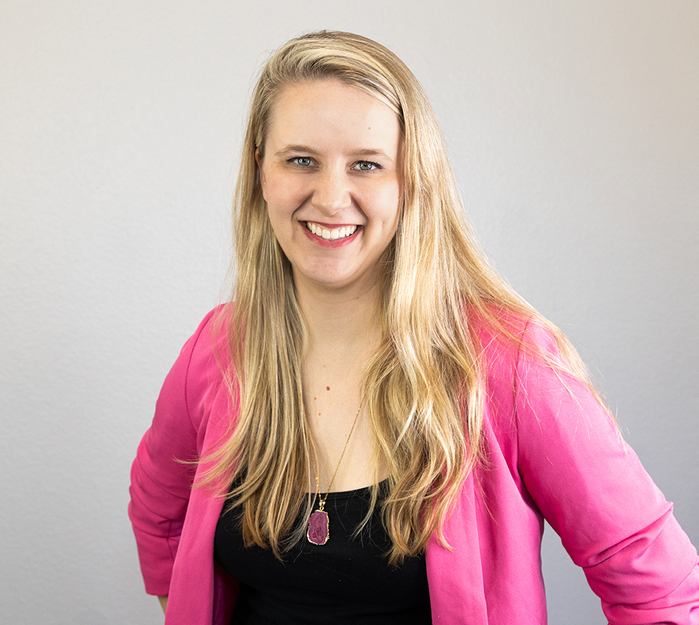 Laurel van der Toorn, LMFT, burnout therapist and founder of Laurel Therapy Collective in San Francisco and Los Angeles