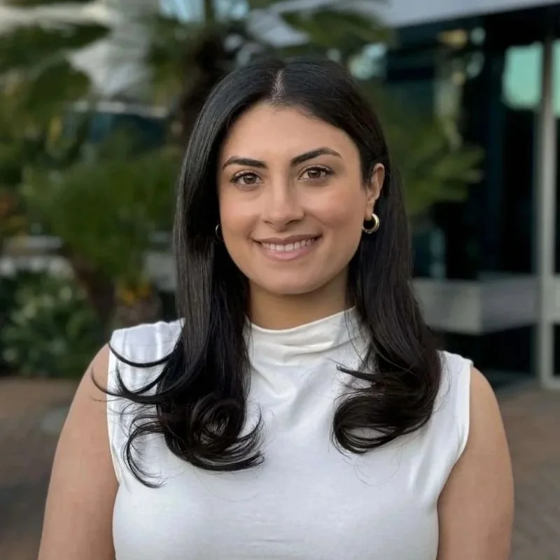 a headshot of tatevik sarkisian, amft, armenian therapist offering emdr therapy in california