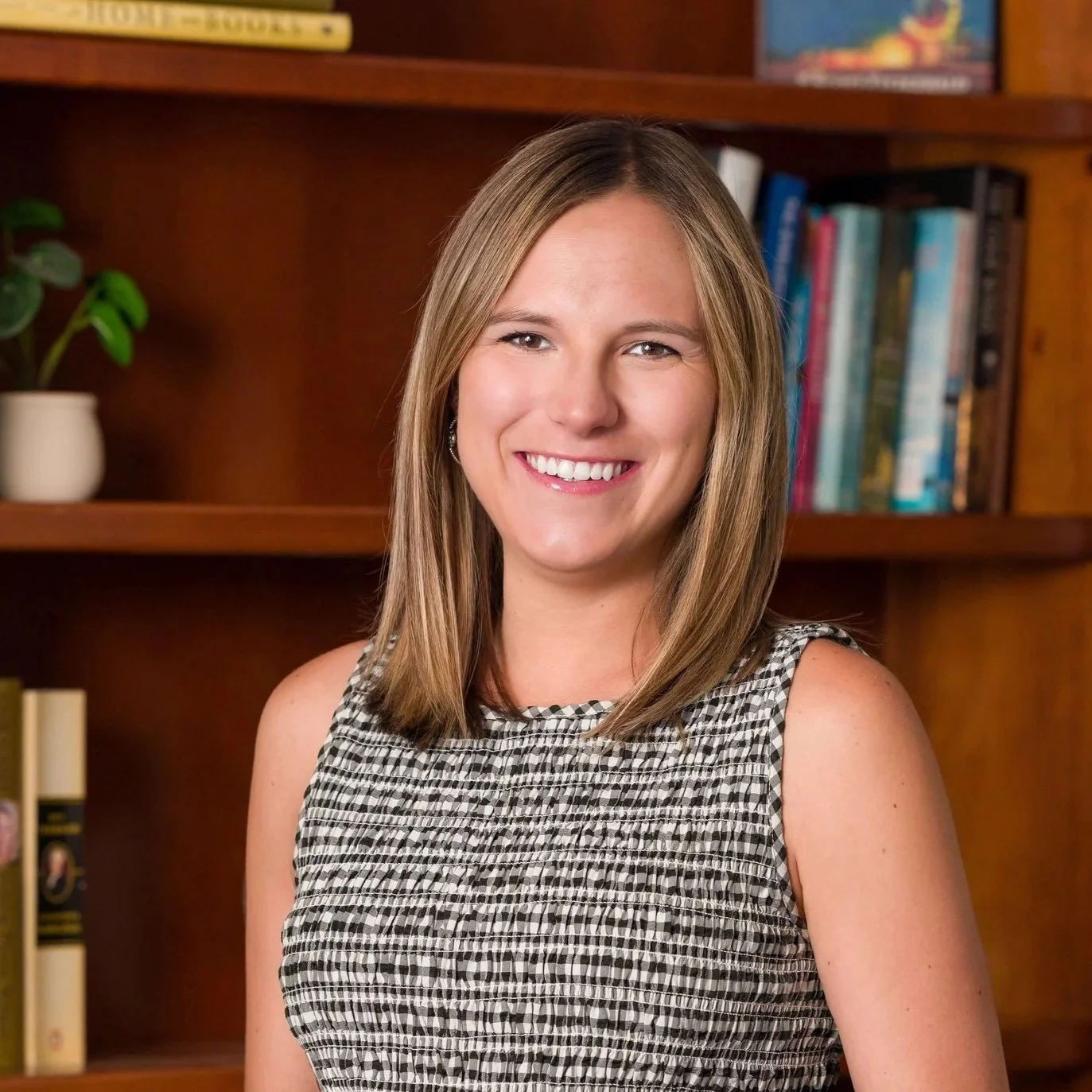Alexis Harney, LMFT, EMDRIA-certified EMDR therapist serving attorneys and professionals in San Francisco and Los Angeles