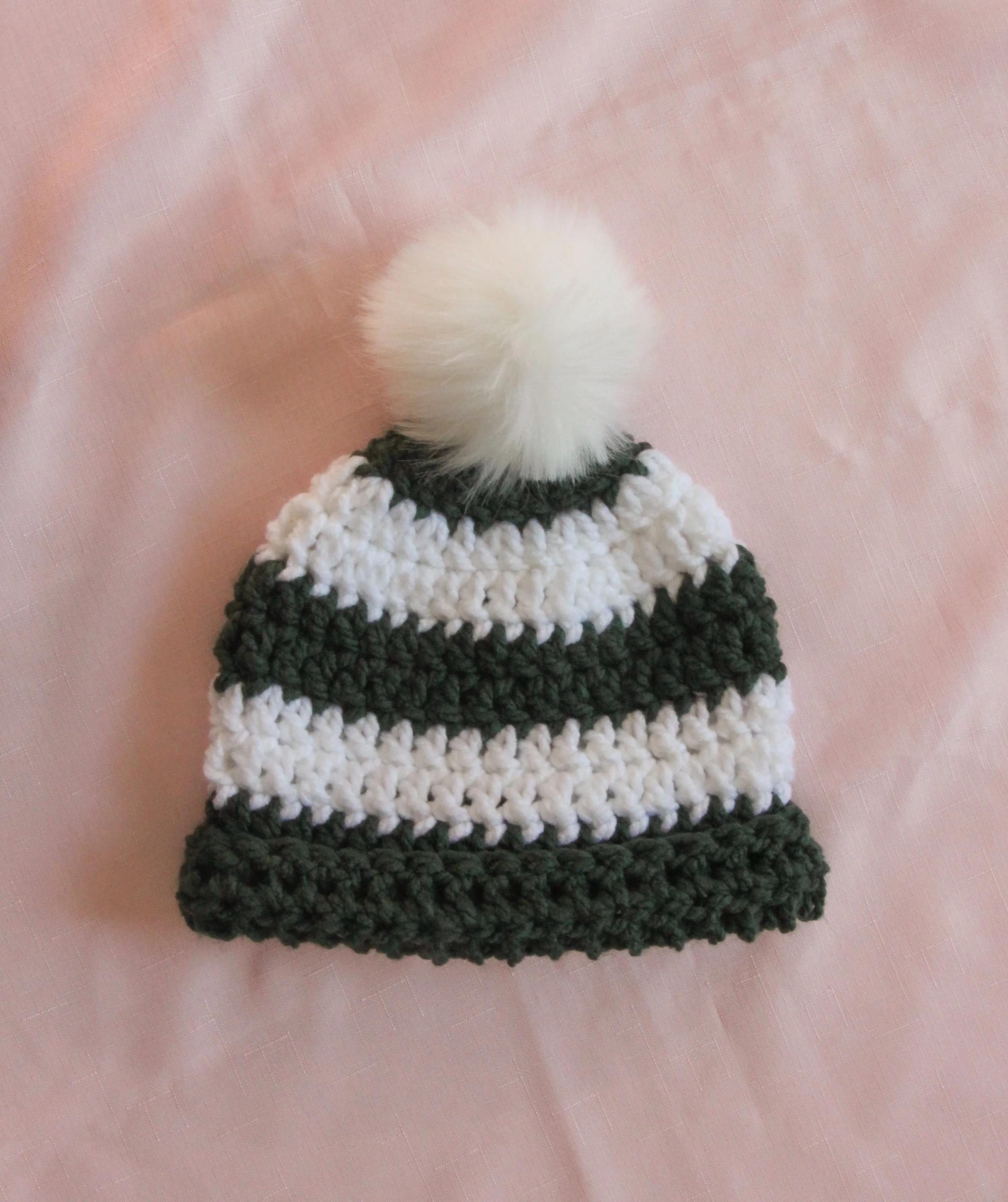 green & white beanie #1.JPG