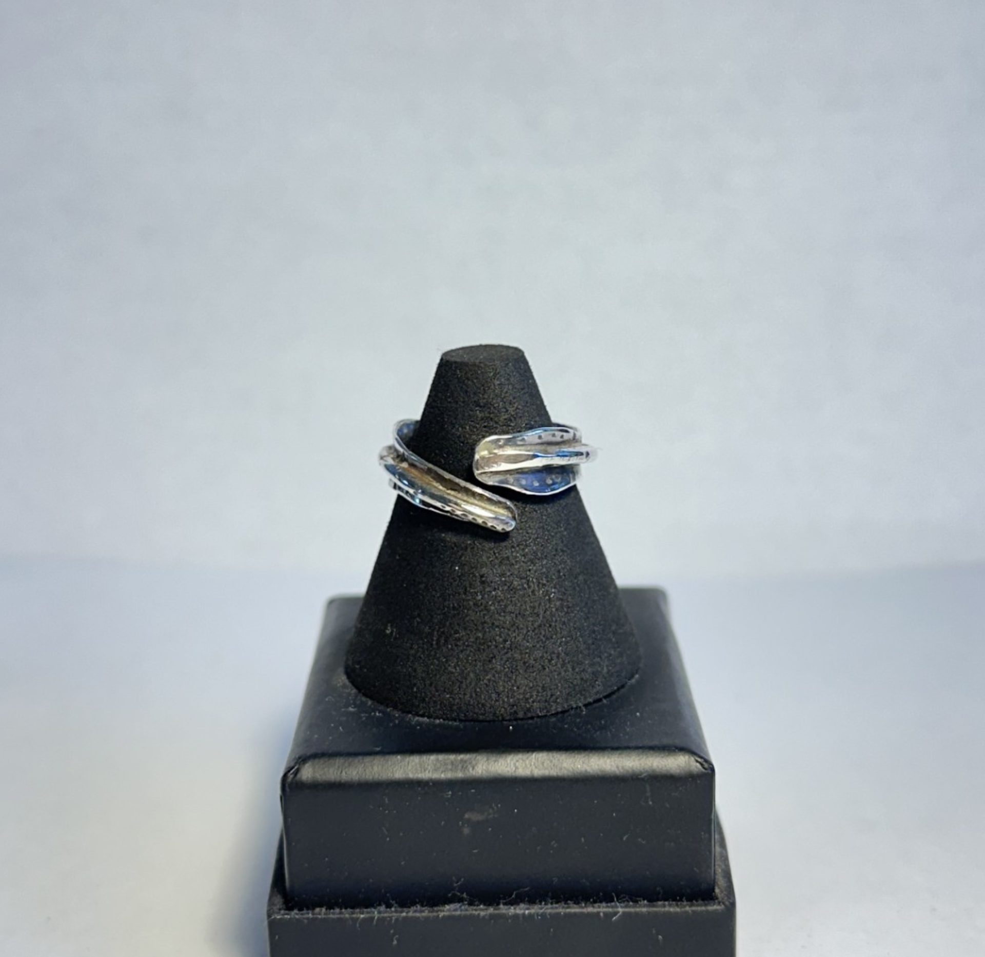 Custom Snake Ring Front Edit.png