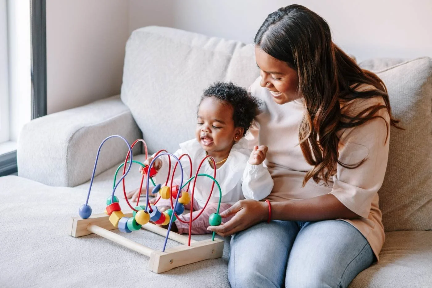 infant-activities-6-to-12-months_1300x@2x.jpg