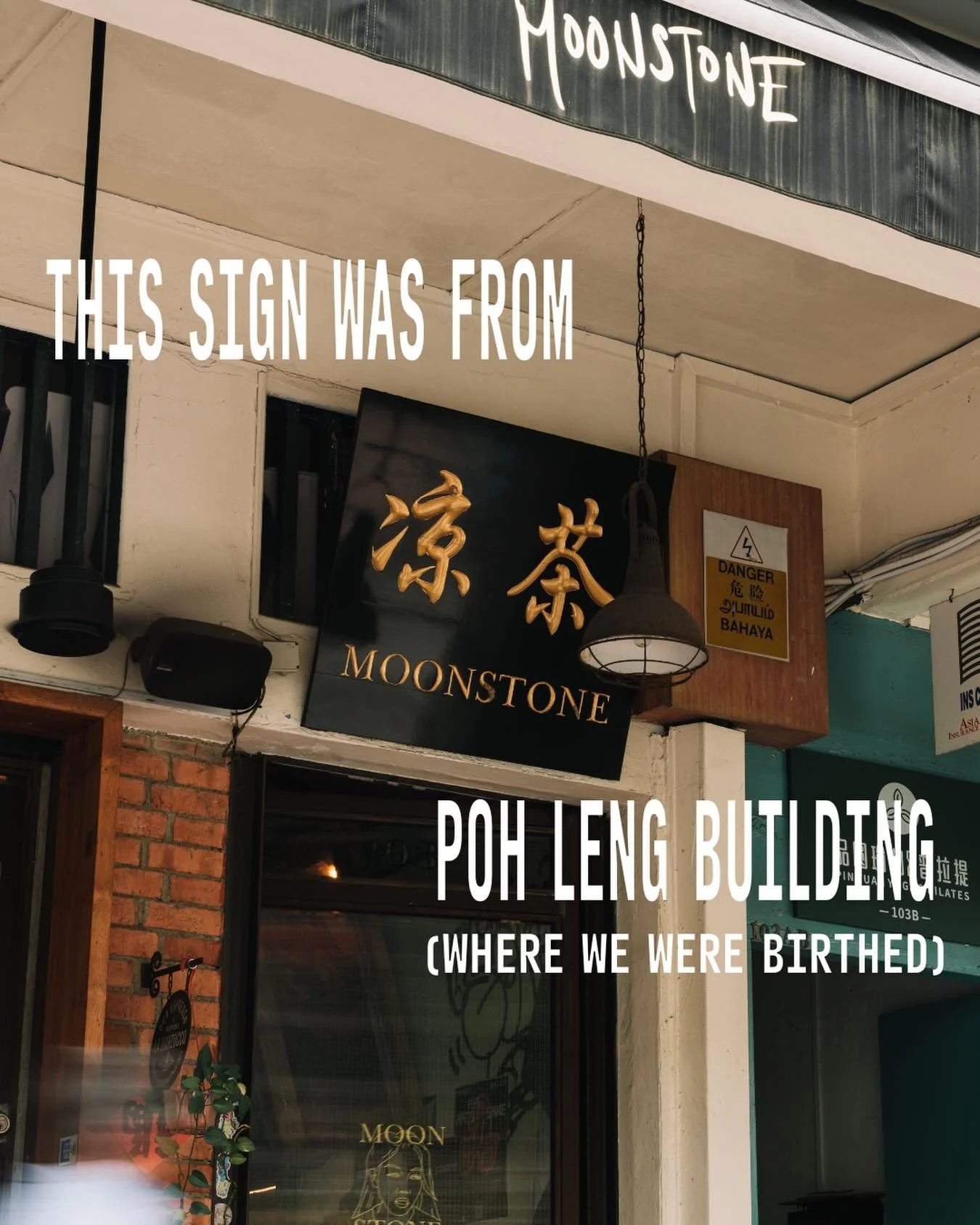 Before Amoy Street, Moonstone lived in a unit at Poh Leng Building, beside the hot pink temple.It was meant to be a studio.
That didn&rsquo;t last very long.

Uncle Jem found the listing while Yang wanted a space to paint.
Rough around the edges. Too