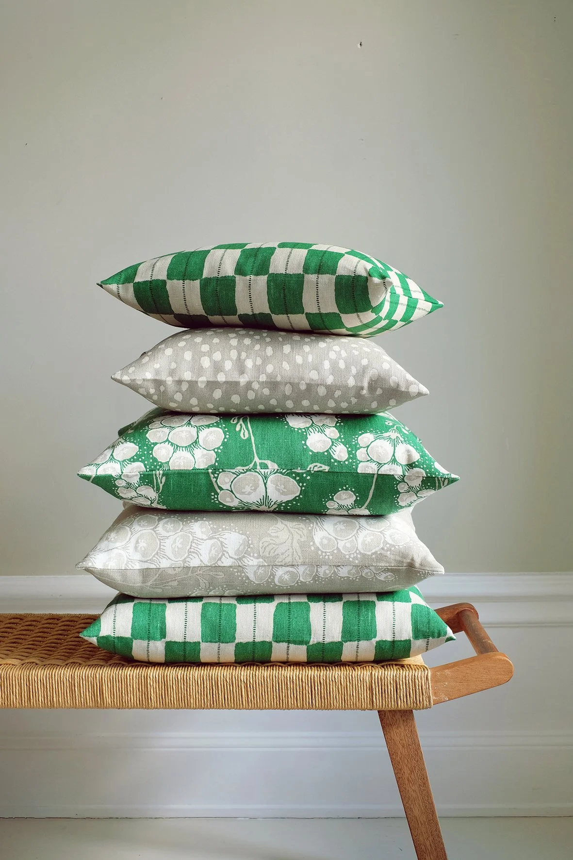 Littlephant Green Sand cushion pile LowRes.jpg