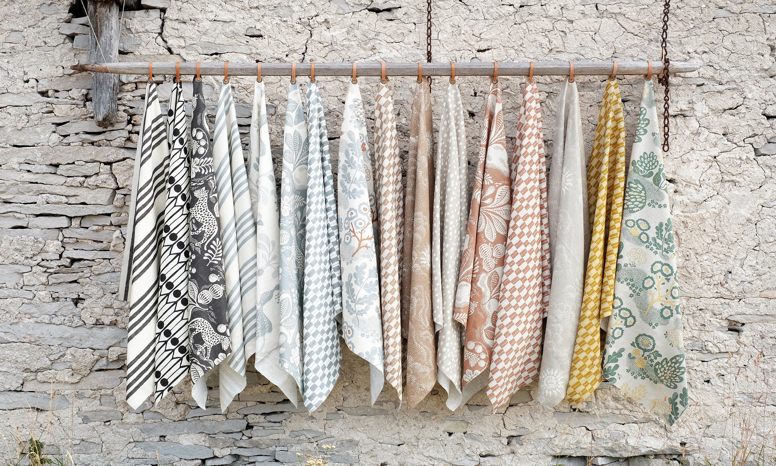 Camilla Lundsten WEB-A fabrics wall Gotland.jpg