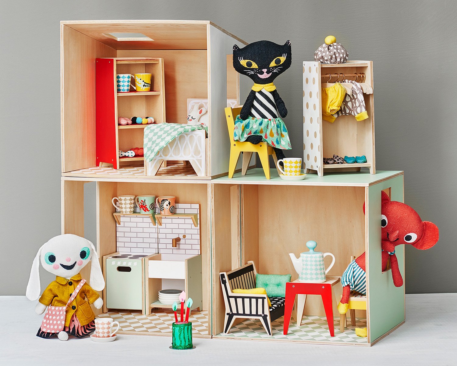 Camilla Lundsten WEB-D dollhouse.jpg