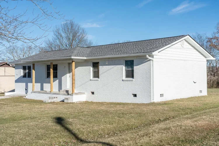 TPO roofing installation in Sparta Tennessee by Jeff Woods Construction