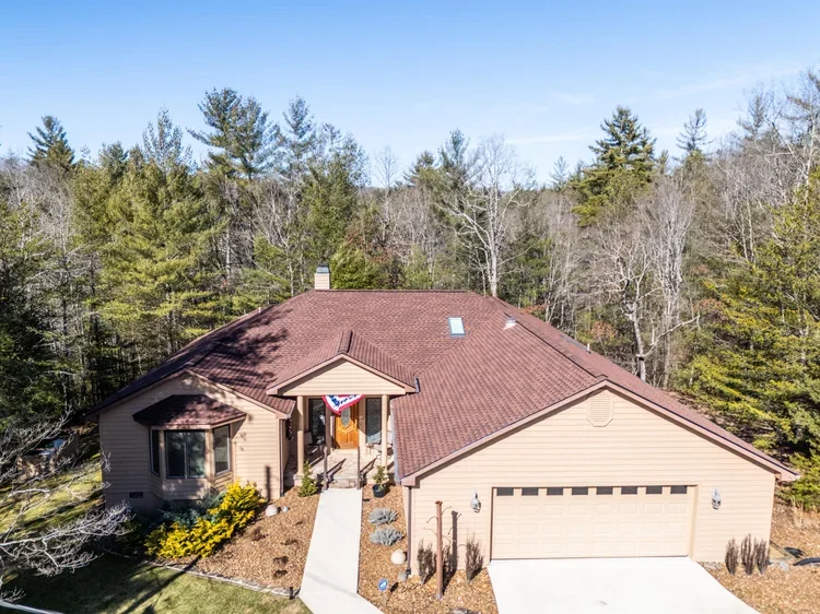 roof leak detection and repair in Crab Orchard TN