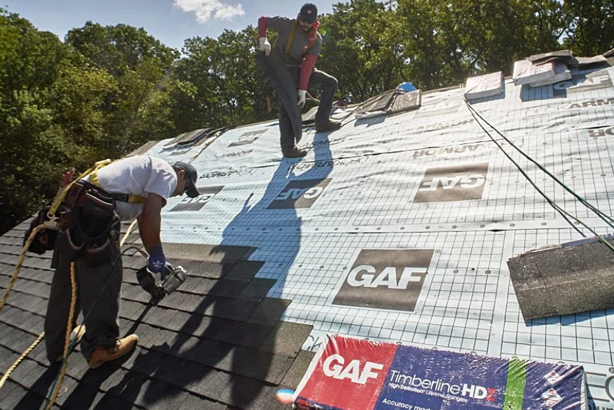roof inspection performed by a professional roofing contractor in Tennessee