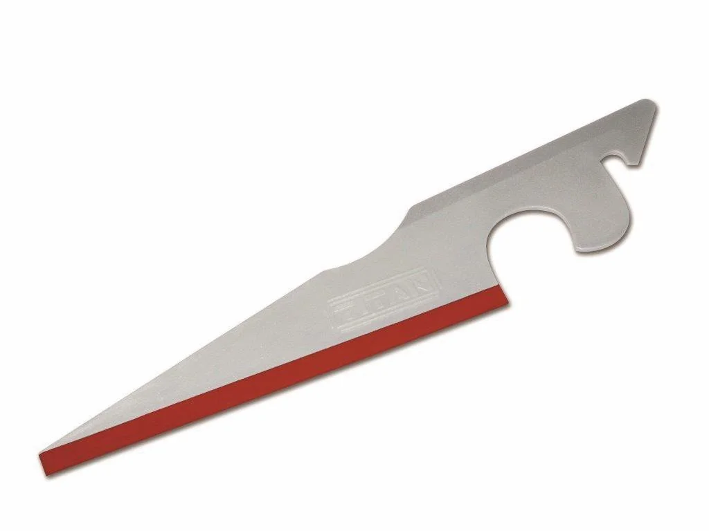 RED TITAN SQUEEGEE