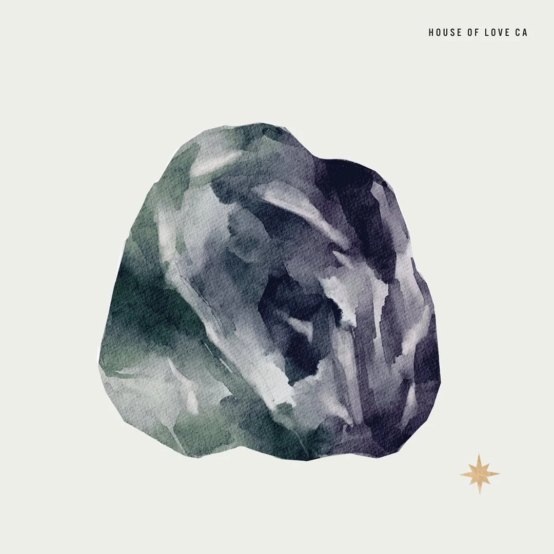 Fluorite says I love your detail and your daydreams, let&rsquo;s plot and plan together! 🖤

For those who feel like things need to be PERFECT, this will be a useful crystal to help you strive for your desired goals with the determination, focus and 