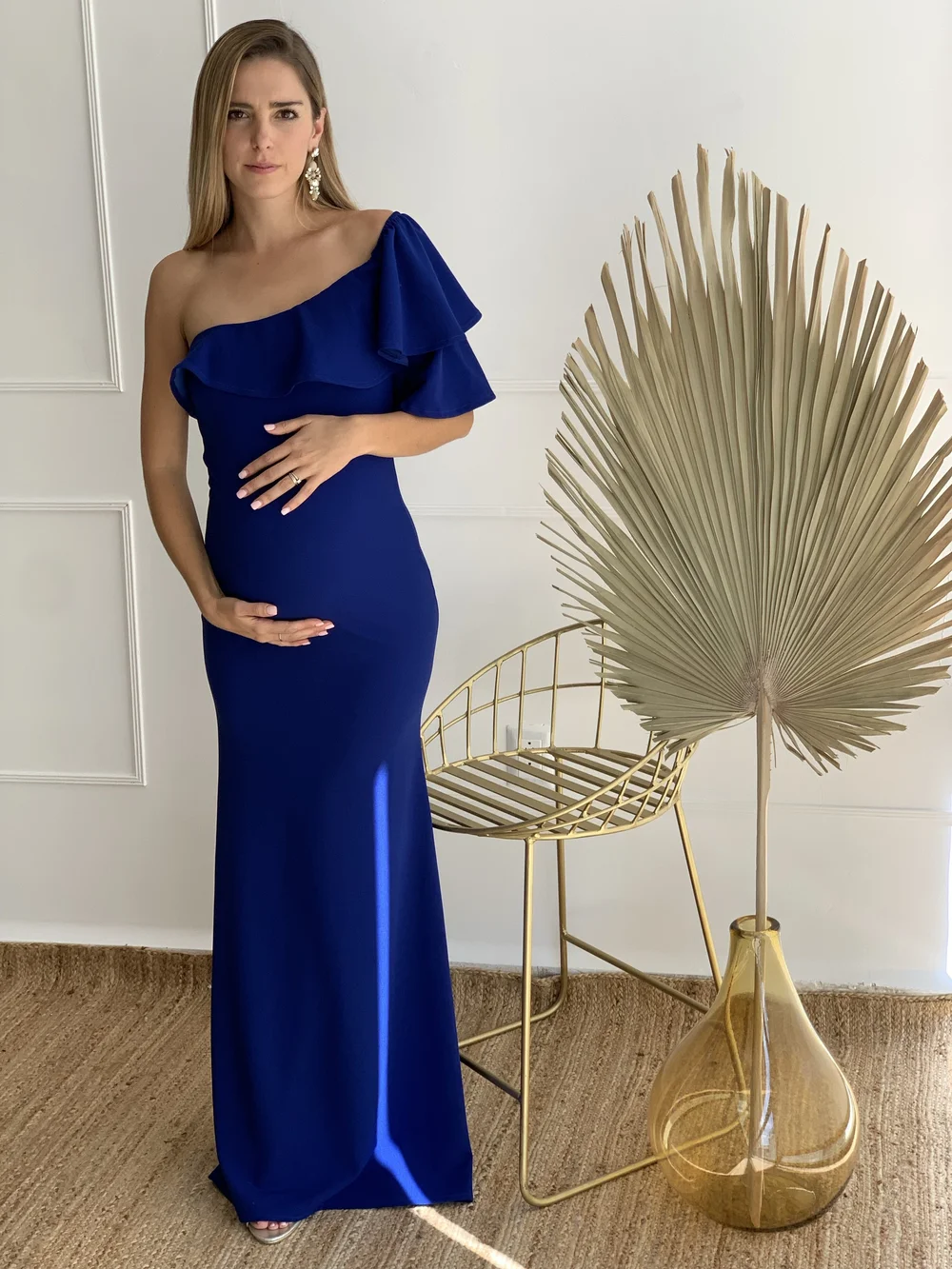 Astrid Navy Blue Maternity Gown — Shot By Casey: Empowering Photoshoots For  Women