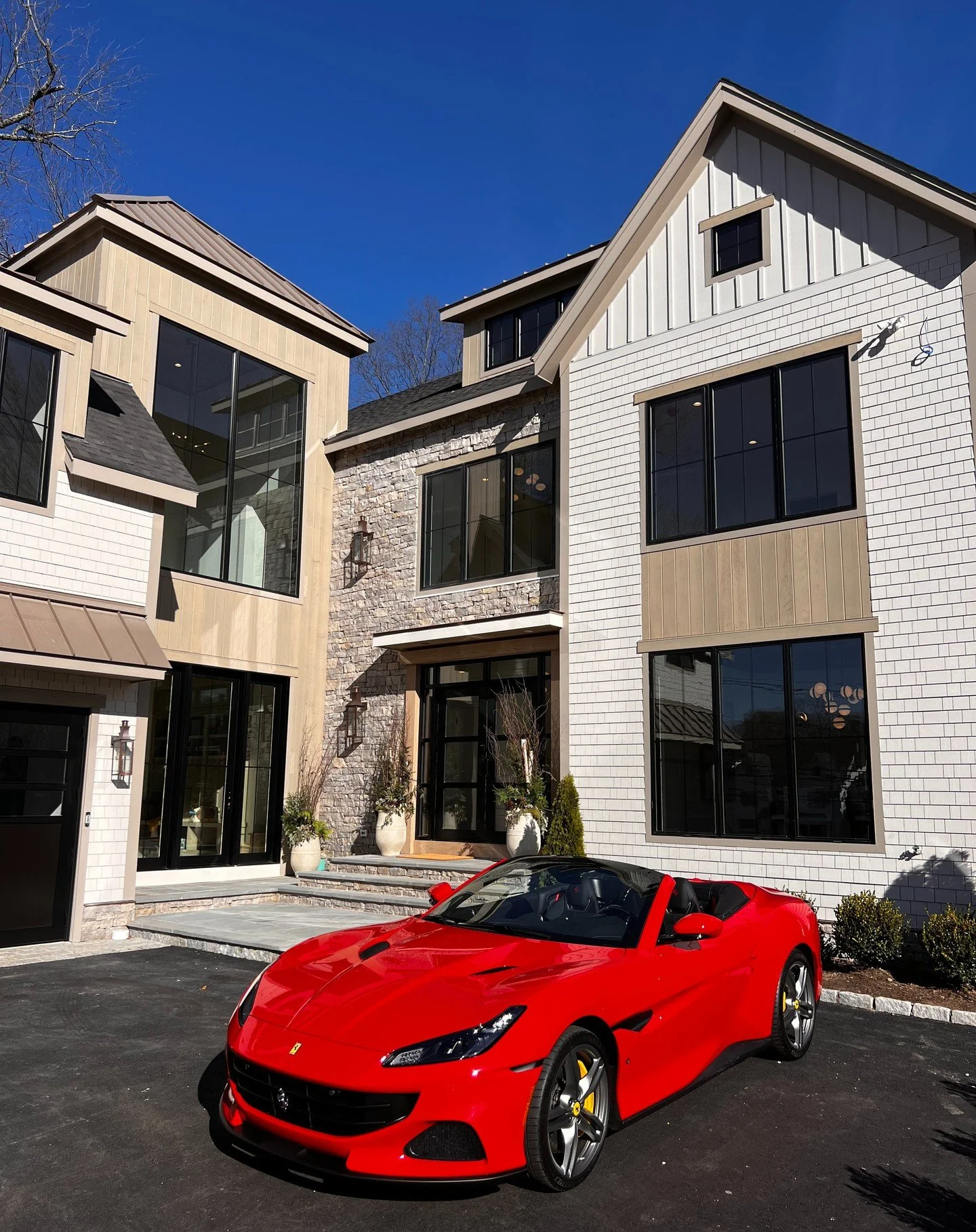 Step into a world of the unparalleled style and sophistication of Stonegate at 107 Weed Street! 🌟 Now officially accepting appointments for November 22. Don&rsquo;t miss your chance to explore this enchanting New Canaan home, listed at $3,997,000. (