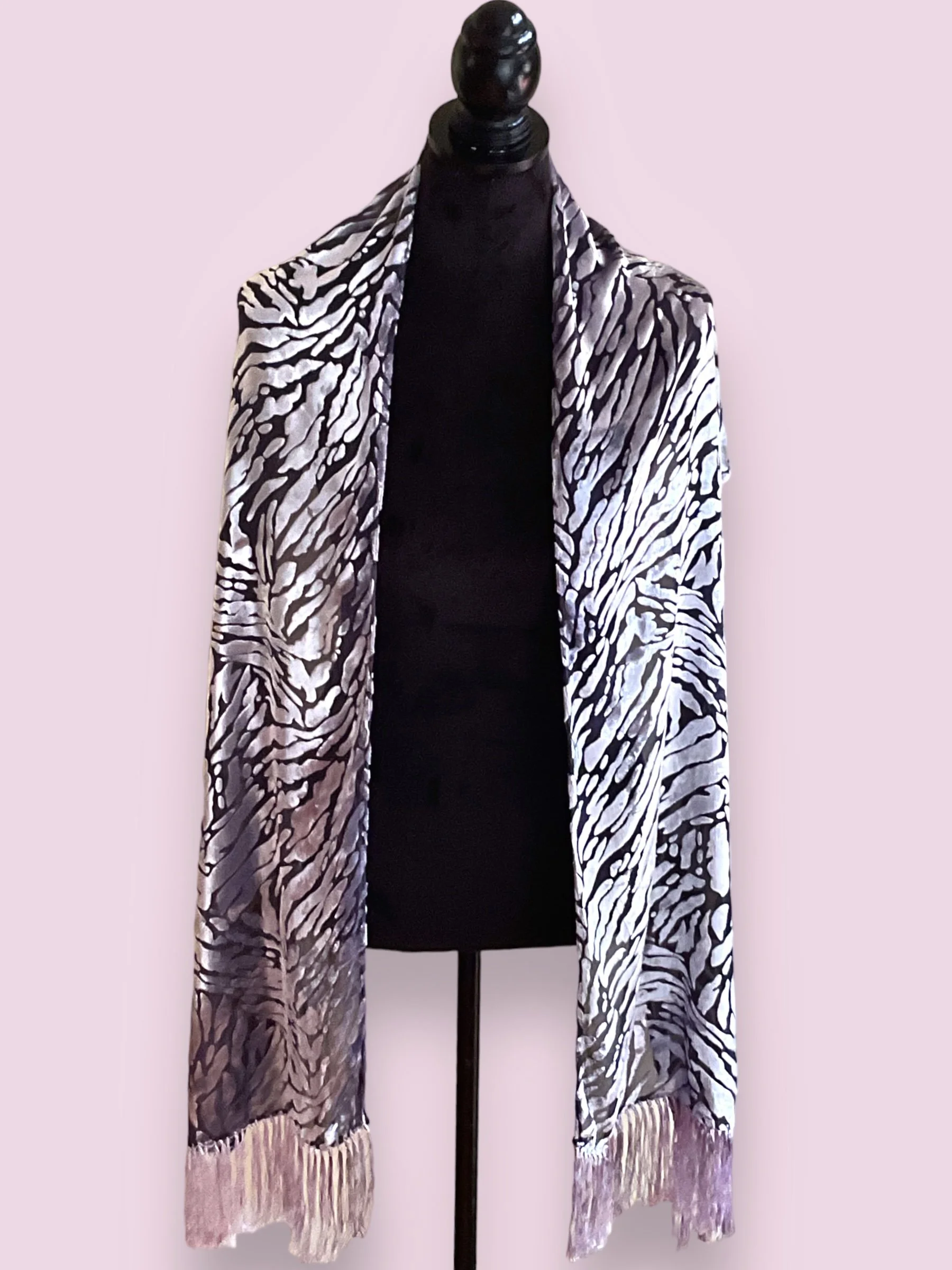 ALter Ego Dyed 100 Silk Gray Animal Print July 17 2023.jpg