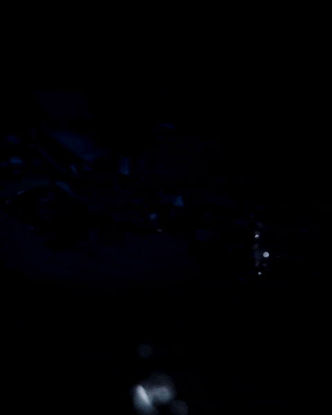 2025_MB_Vision-V_BEV_PAD_04-31s-SocialFilm-Headlamp_4-5.gif