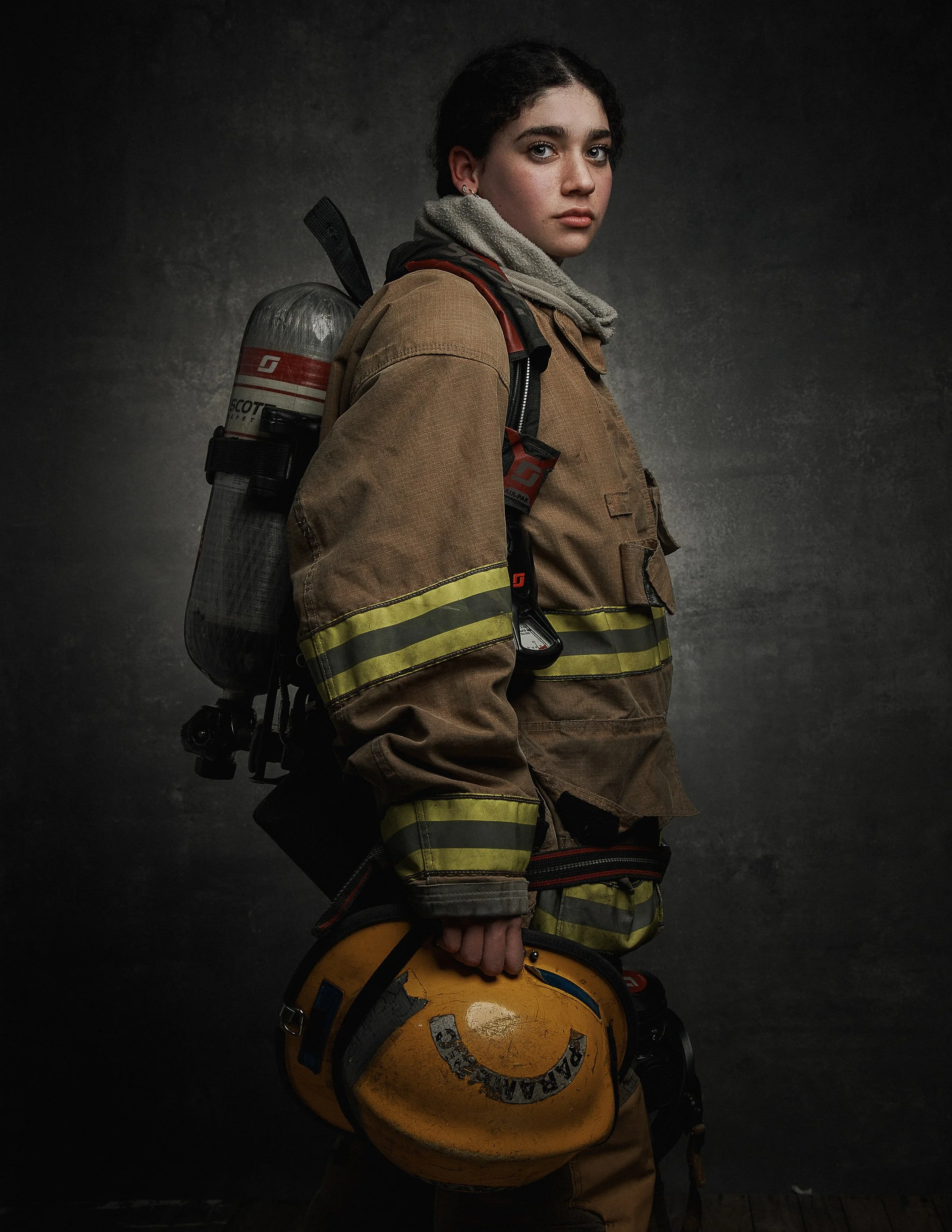 retrato-cinematico-bombera-lima-peru-simon-diez.jpg