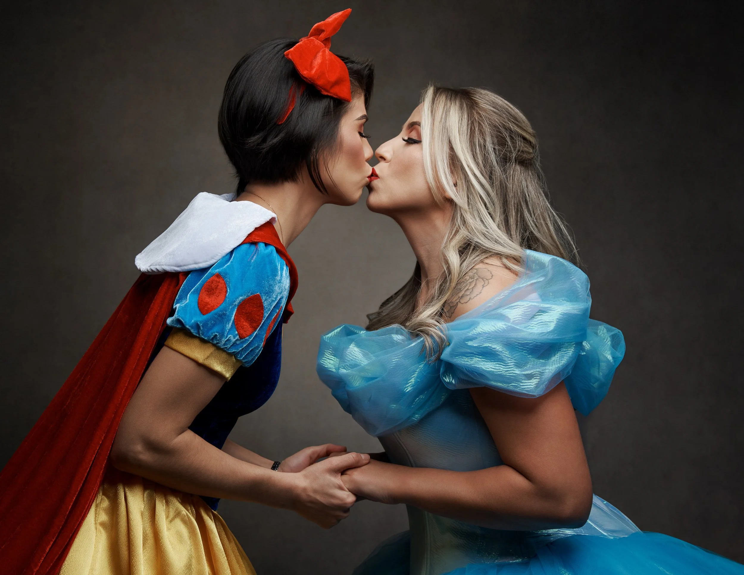 Couple's photo shoot with magic wands