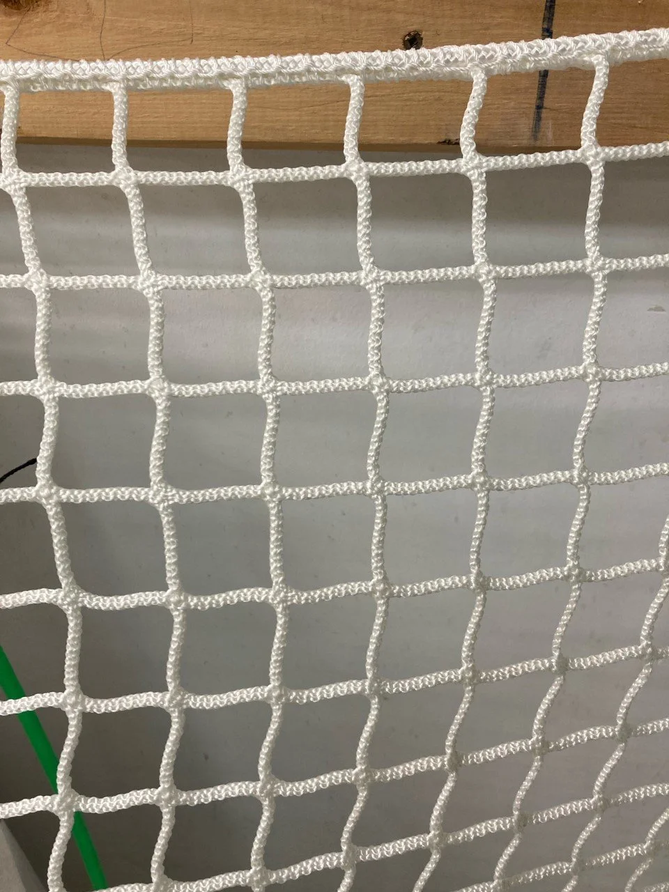 Polyester 30x30x4.44mm blanc sans noeuds.jpg
