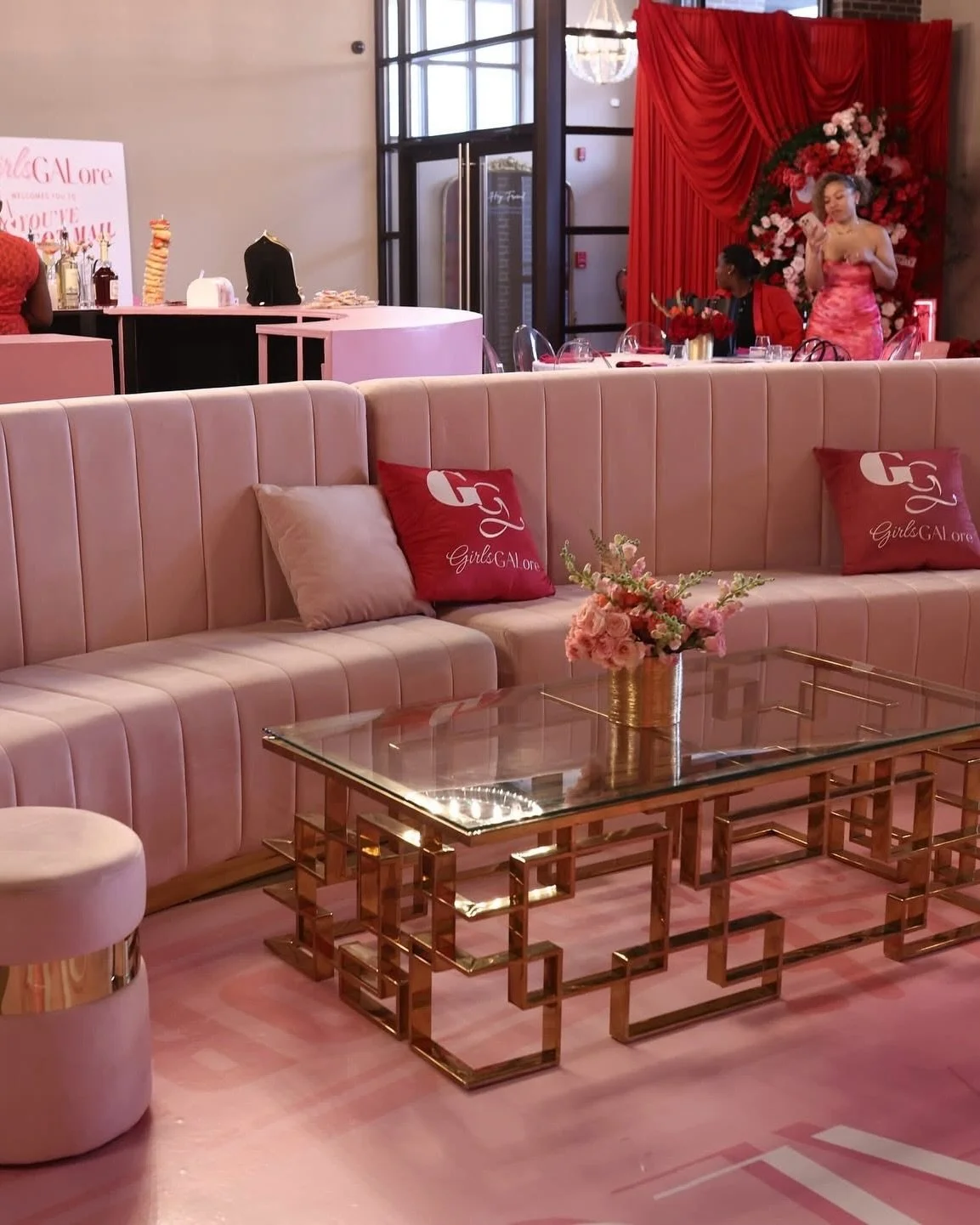 Forget the Valentine&rsquo;s dinner date, this year we&rsquo;re celebrating Galentine&rsquo;s Day with your girls. 💅 

We&rsquo;re talking laughing until your cheeks hurt, the cutest cocktails (or mocktails 🍹) and a space that can handle the energy