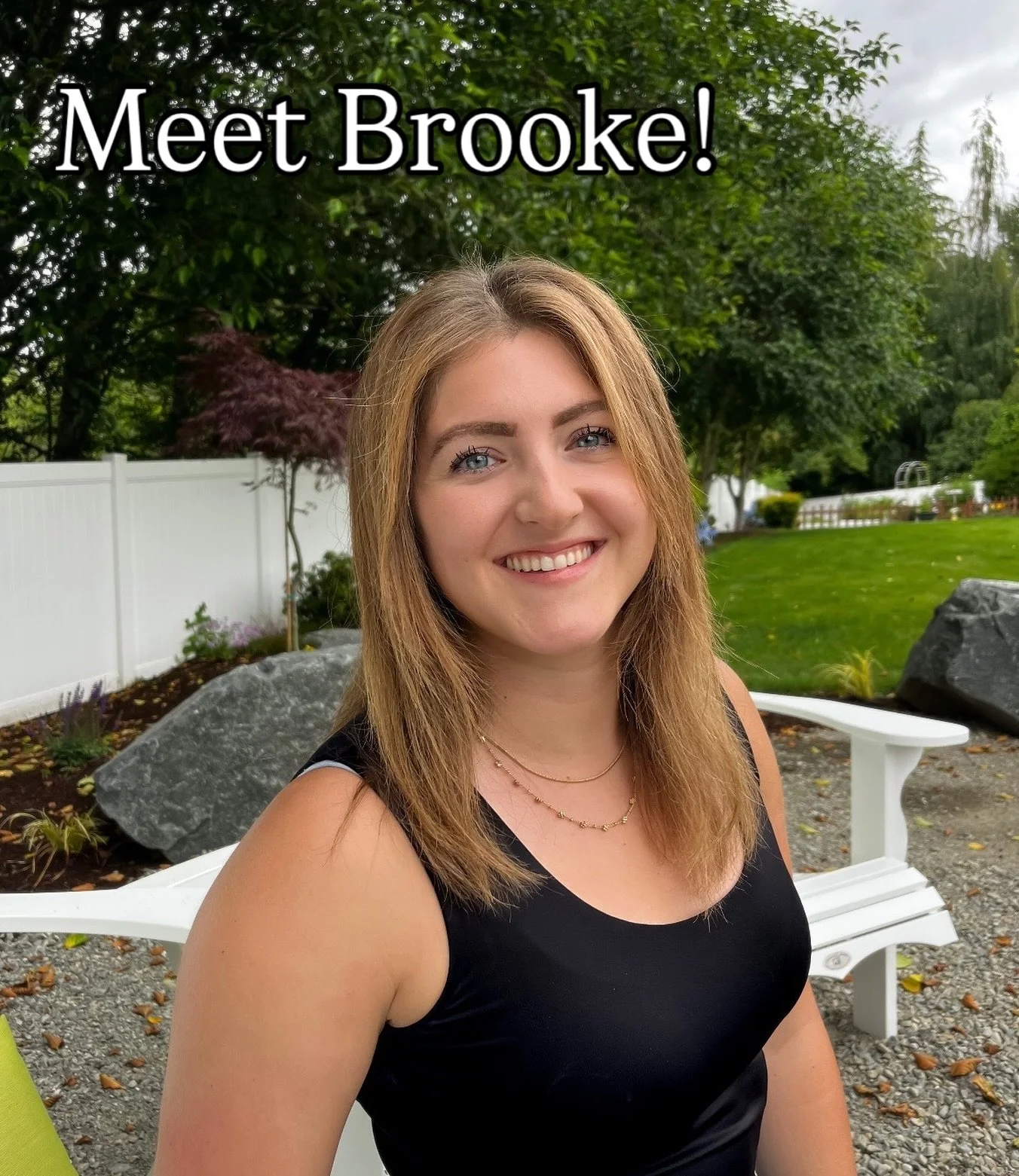 🌟 Say Hello to Brooke — Our New Intern 👋 
Originally from Olympia, Washington, Brooke grew up in the Pacific Northwest where her experience with chiropractic care as a student-athlete inspired a deep passion for helping others through the sa