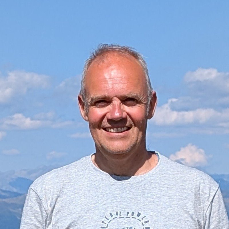 The Rise of Agentic Workflows: AI That Understands, Decides & Codes