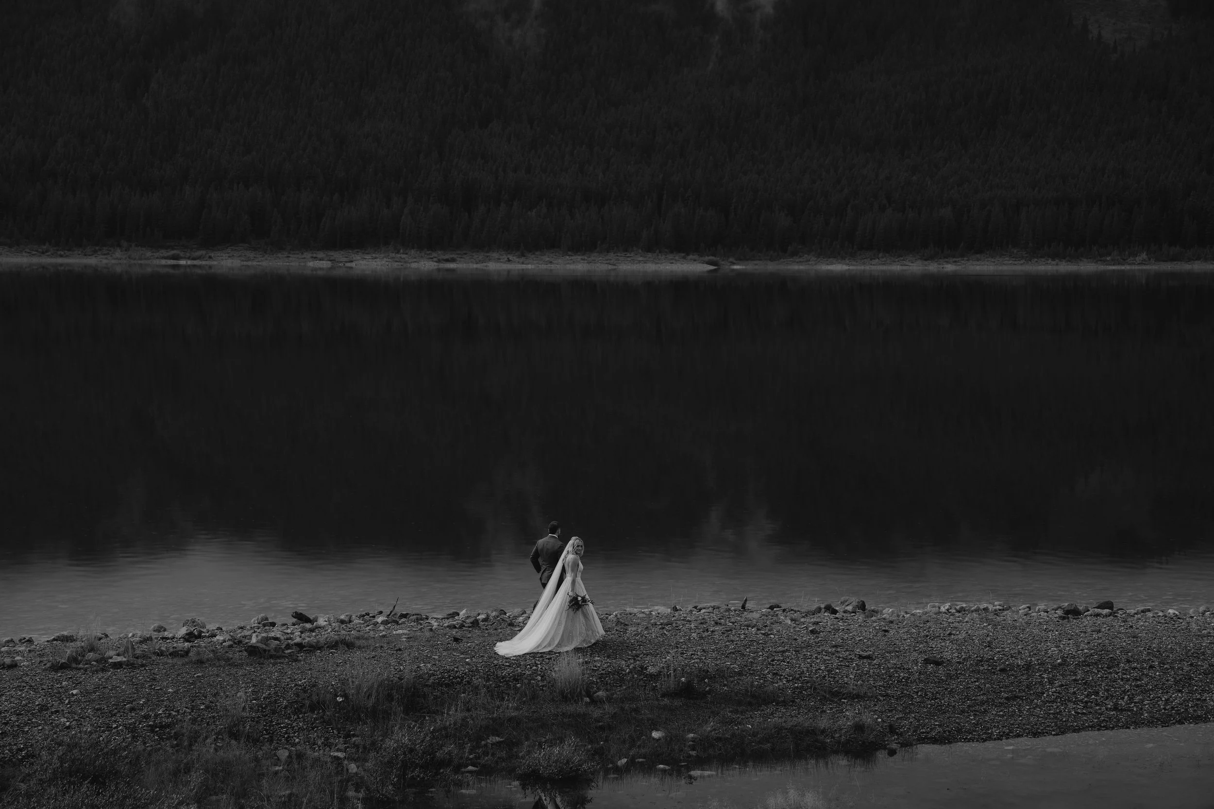 How Much Time Do You Actually Need for Your Banff Elopement? 4 vs. 8 vs. 12 Hours