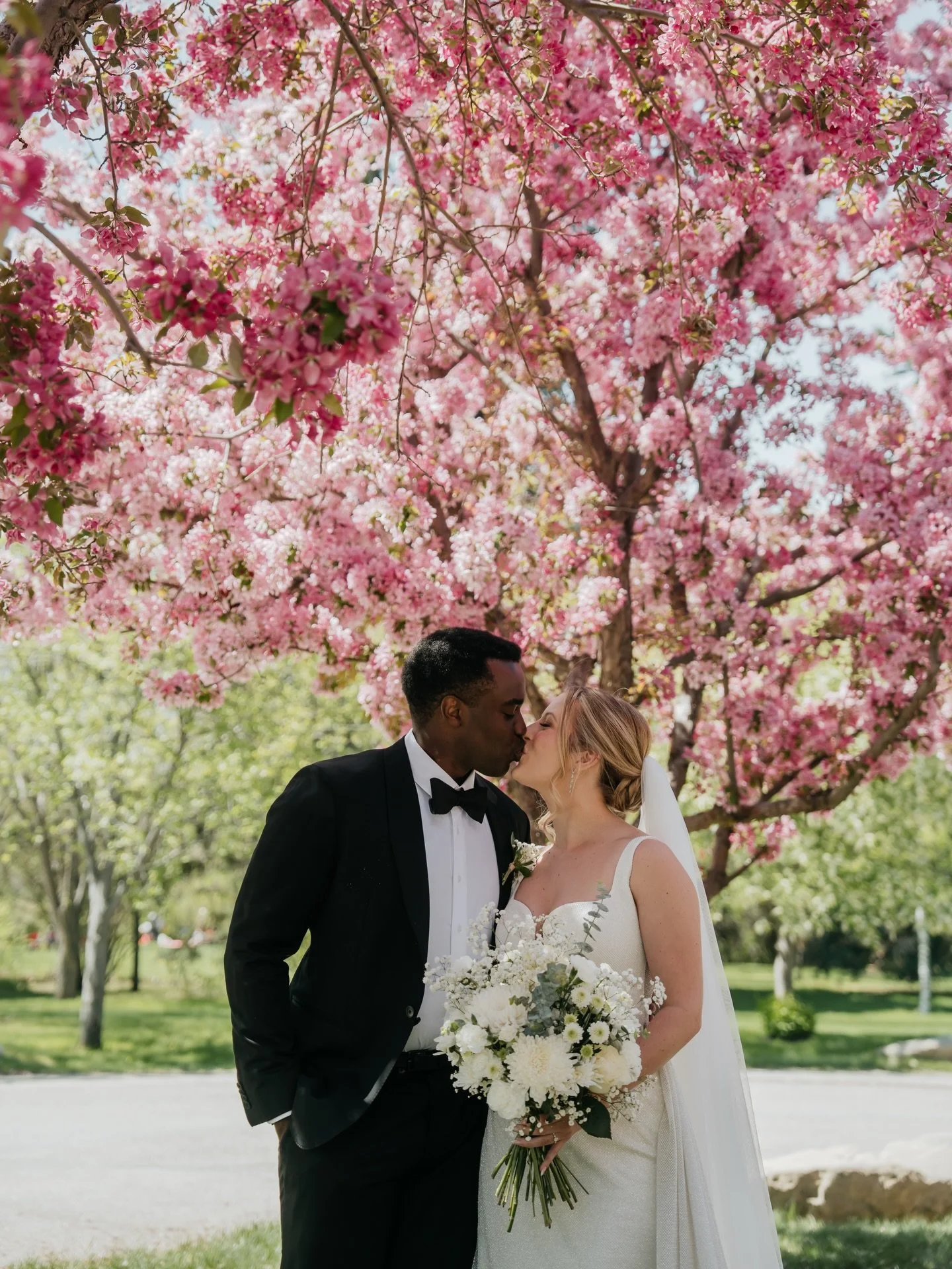 Pockets of B&amp;P&rsquo;s beautiful wedding last May. 

Lots of love , lots of laughs , and an abundance of dancing. 
🩵

Calgary wedding photographer