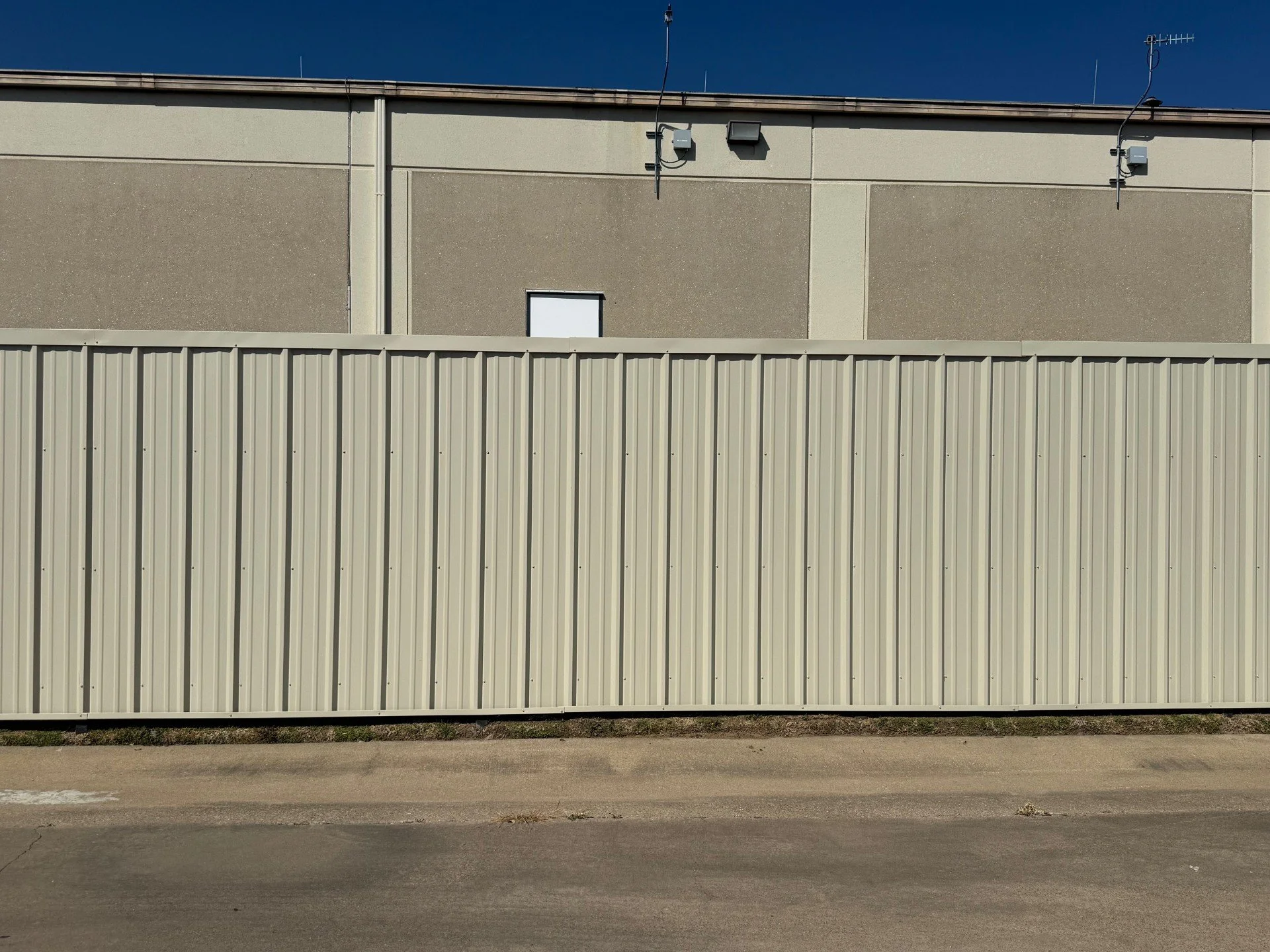 R-panel Fence for Commercial.jpg