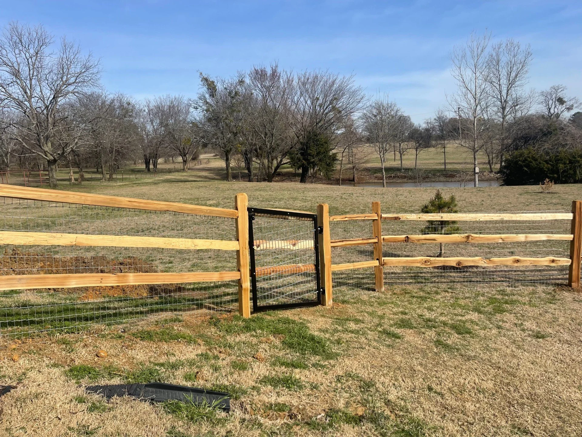 Residential Split Rail Cedar Fence 5.jpg