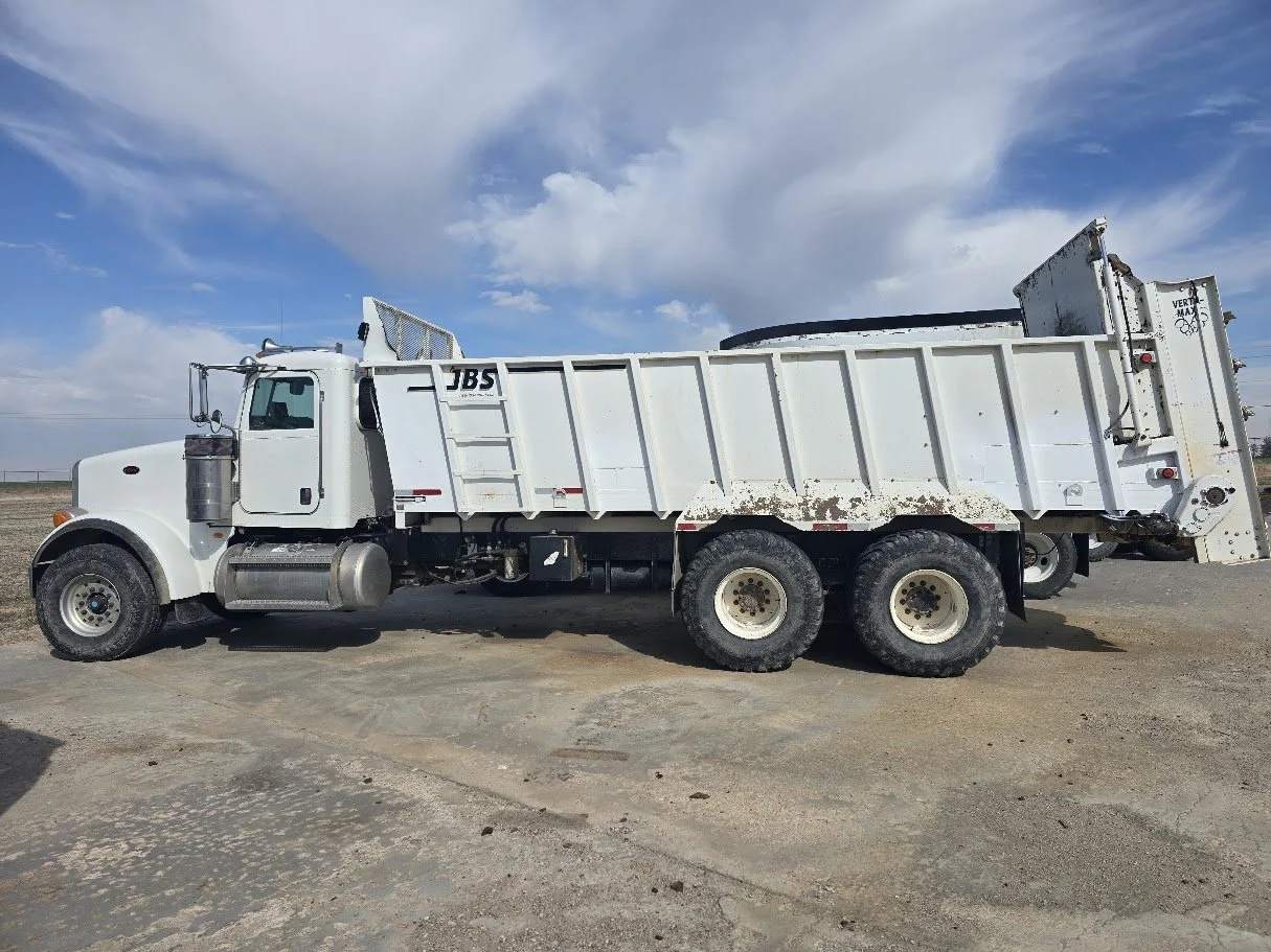 #2258 2009 Peterbilt 367 w/ JBS VMT2248
