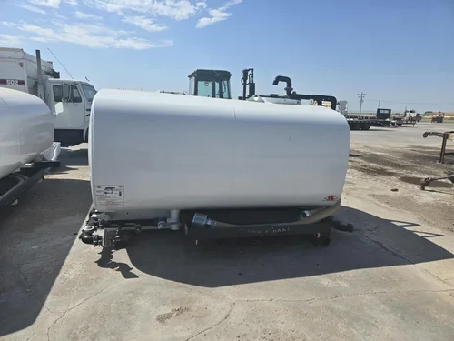 #2010 Curry Supply 2000 Gallon Water Tank 