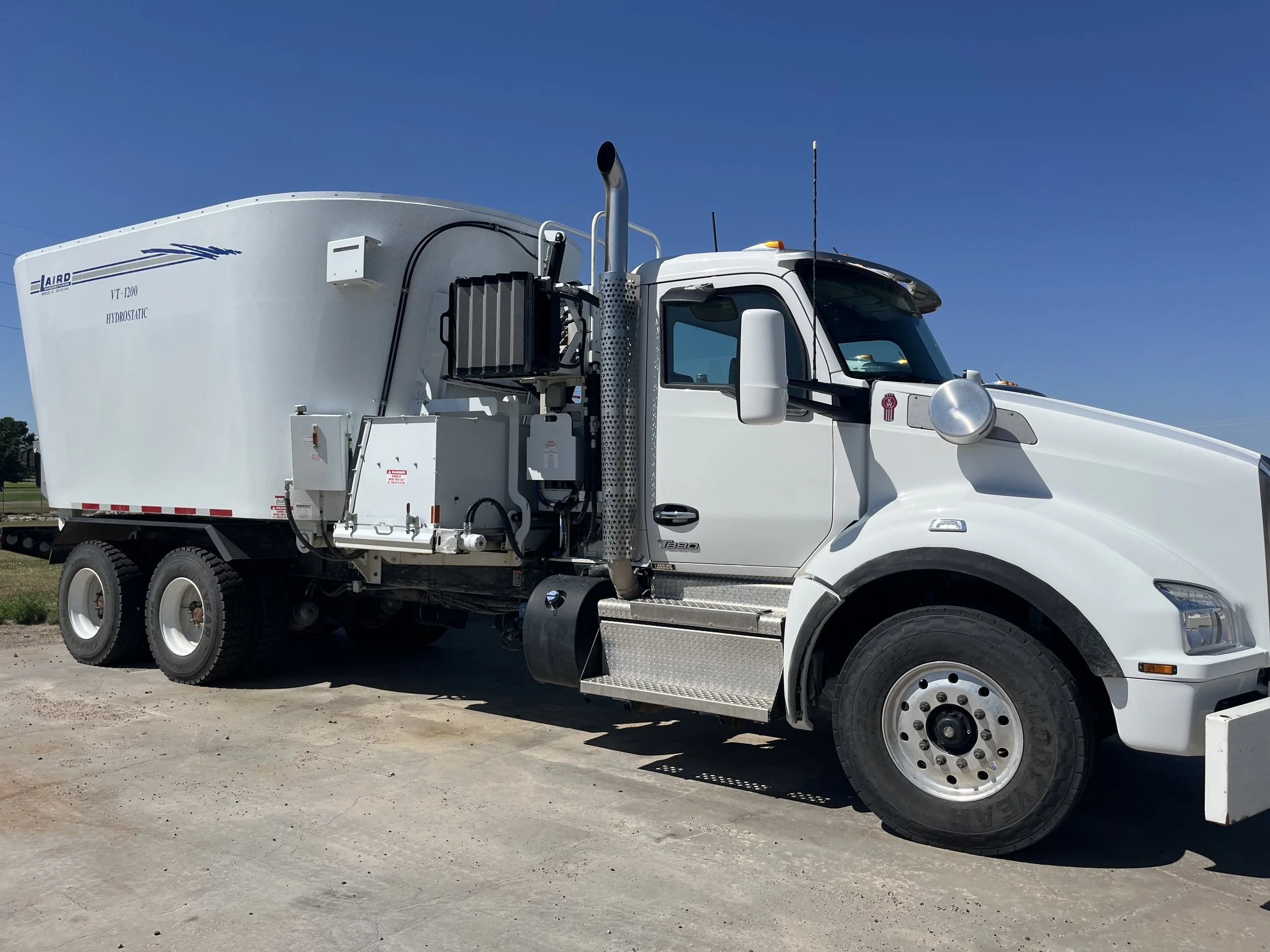 #2234 2024 Kenworth T880 w/Laird VT-1200