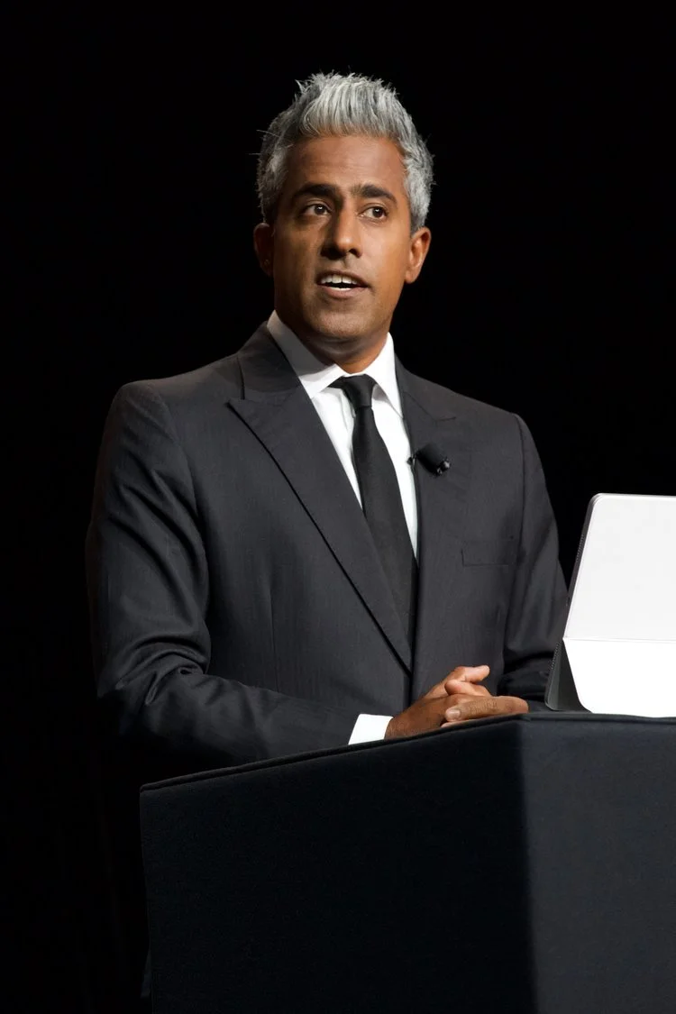 Anand headshot 5.jpg