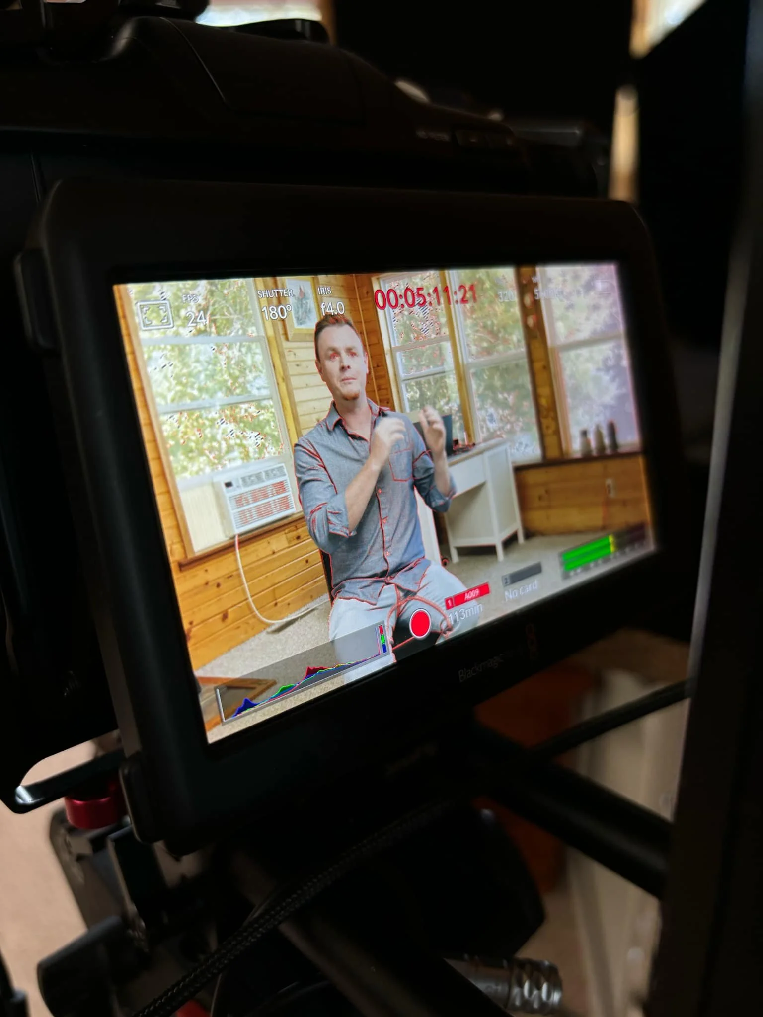 Communication: How Production Companies in Minneapolis Talk to Their Customers