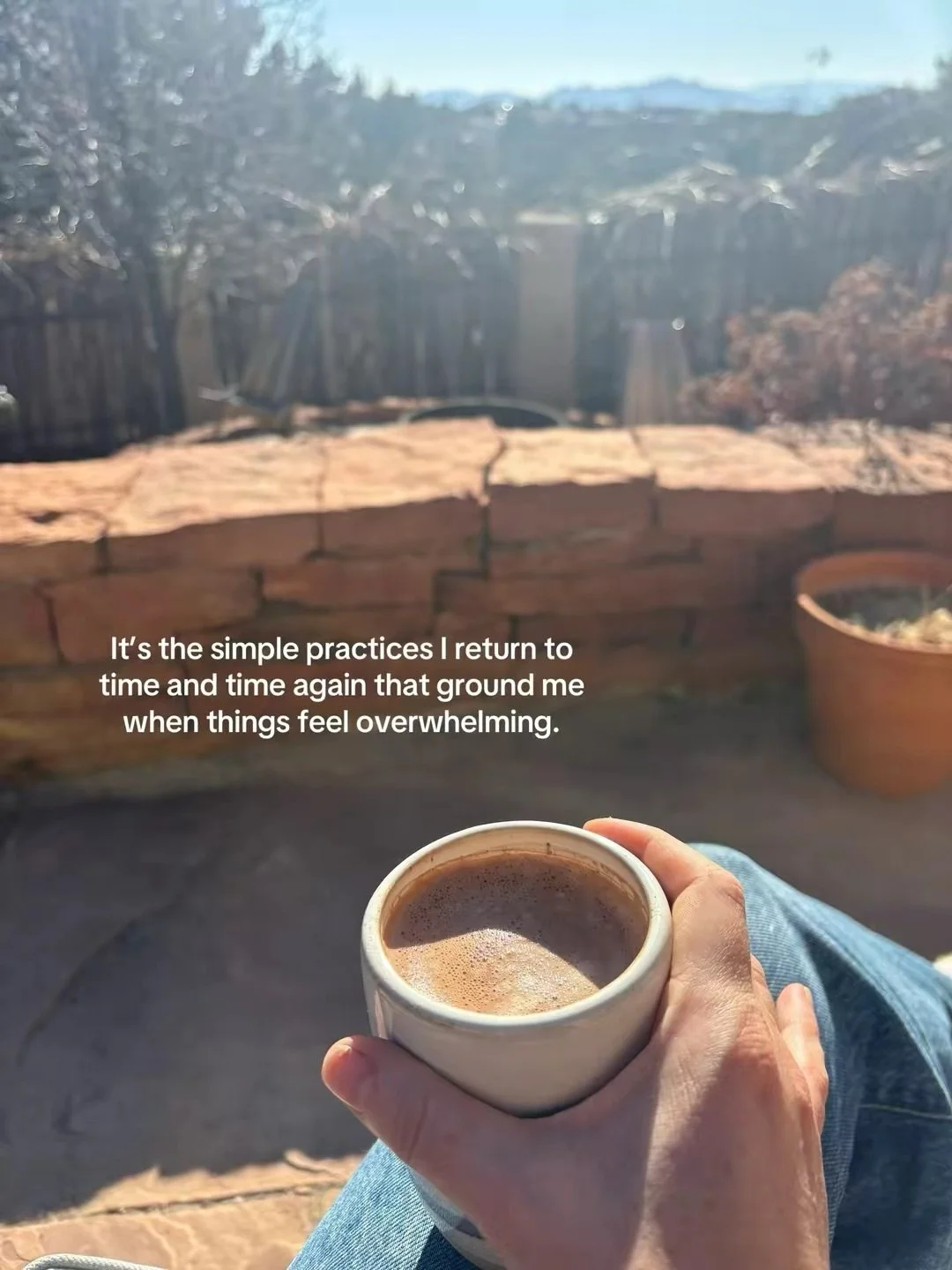 It&rsquo;s more often the simple things the help to ground and regulate when feeling overwhelmed.

#nervoussystem #nervoussystemhealing #grounding #selfcare #emotionalwellbeing