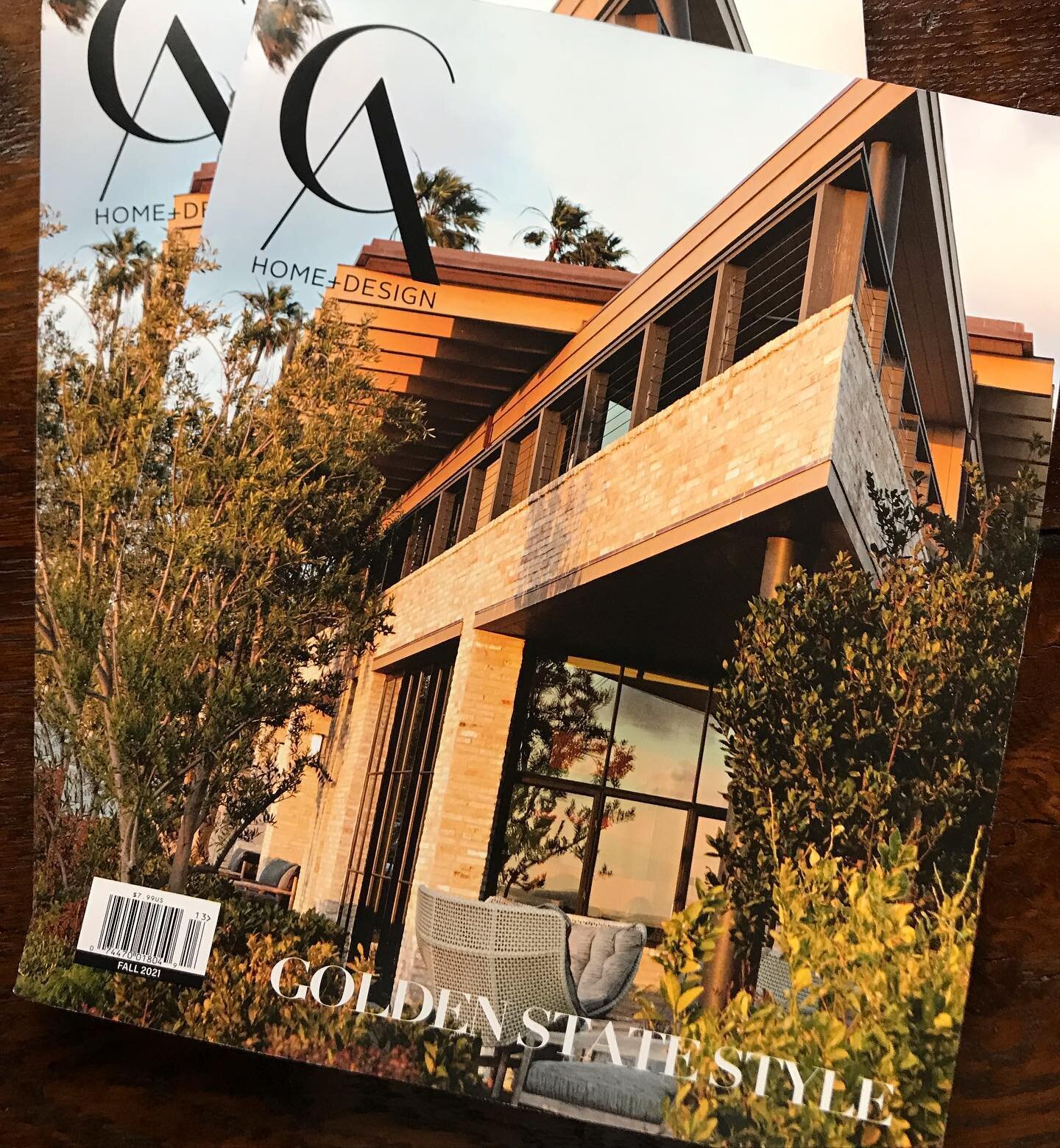 This happened&hellip; @cahomeanddesign Fall issue. 

25 years in this biz and I have never had so many gratitude boxes checked&hellip;

#1 - I get to make a living looking at art✔️

#2 - I get to work with the most talented artists, nicest gallery ow