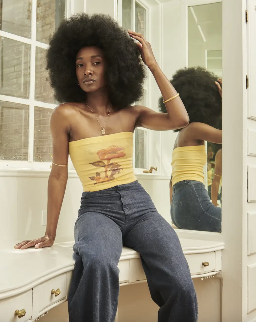 Beautiful woman in vintage fashion