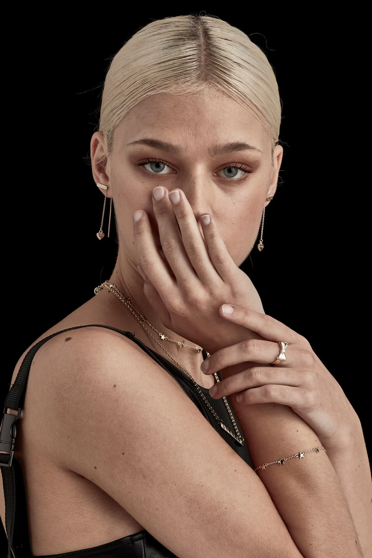 stolen-star-bracelet-9kt-gold (5).jpg