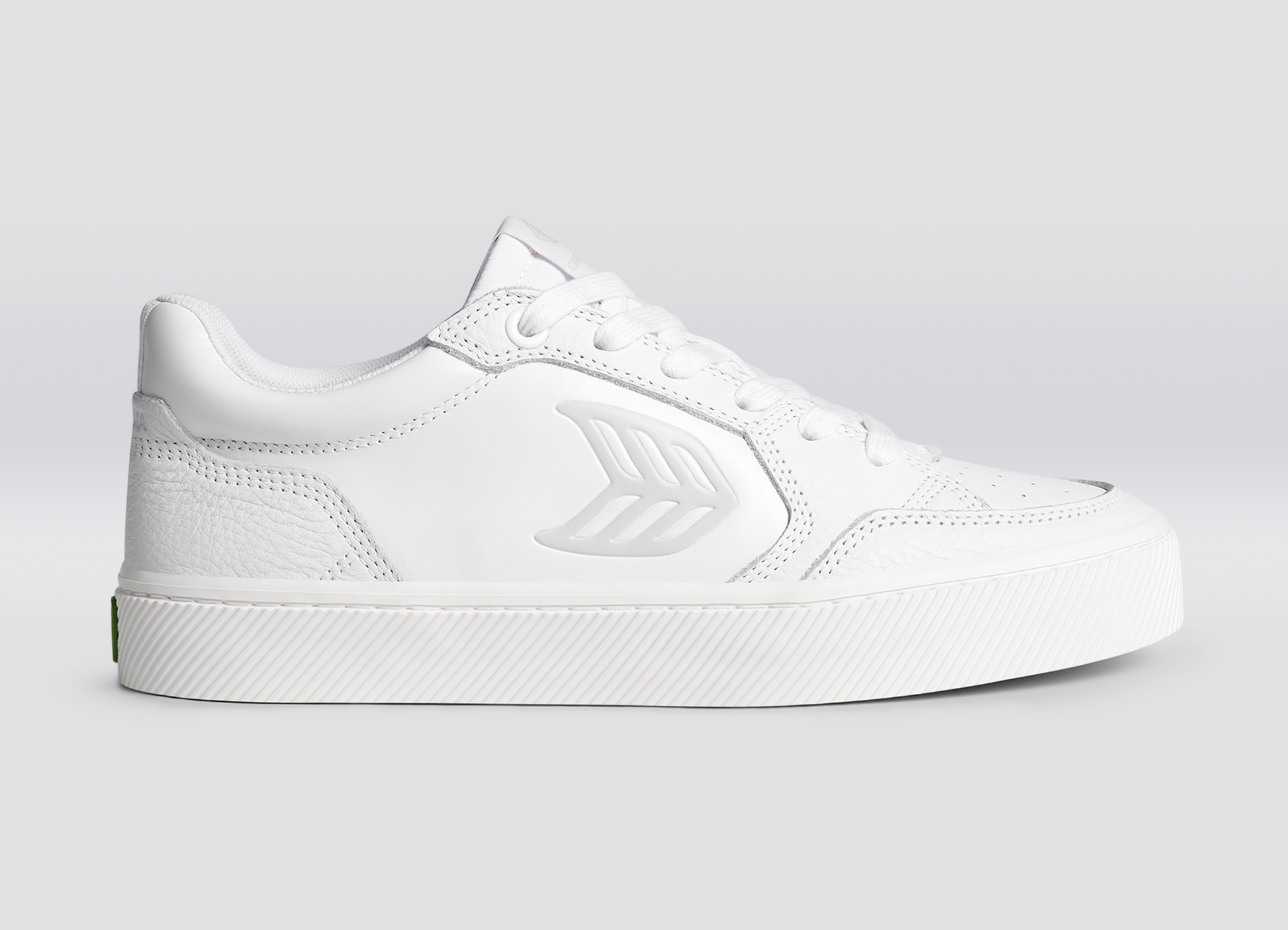 vallely-pro-white-leather-ice-sneaker.slideshow1_48b5abdd-6f81-41ee-8ba6-91c7b5bfa3fd.png