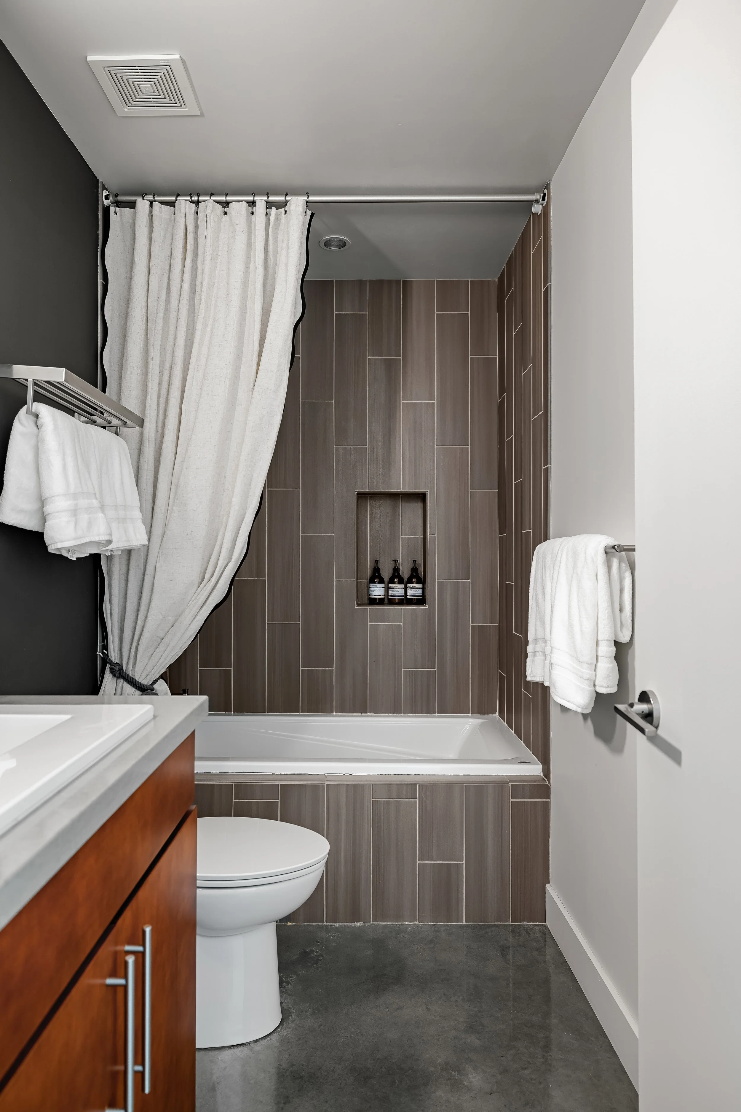 514 W Mariposa_09.jpg