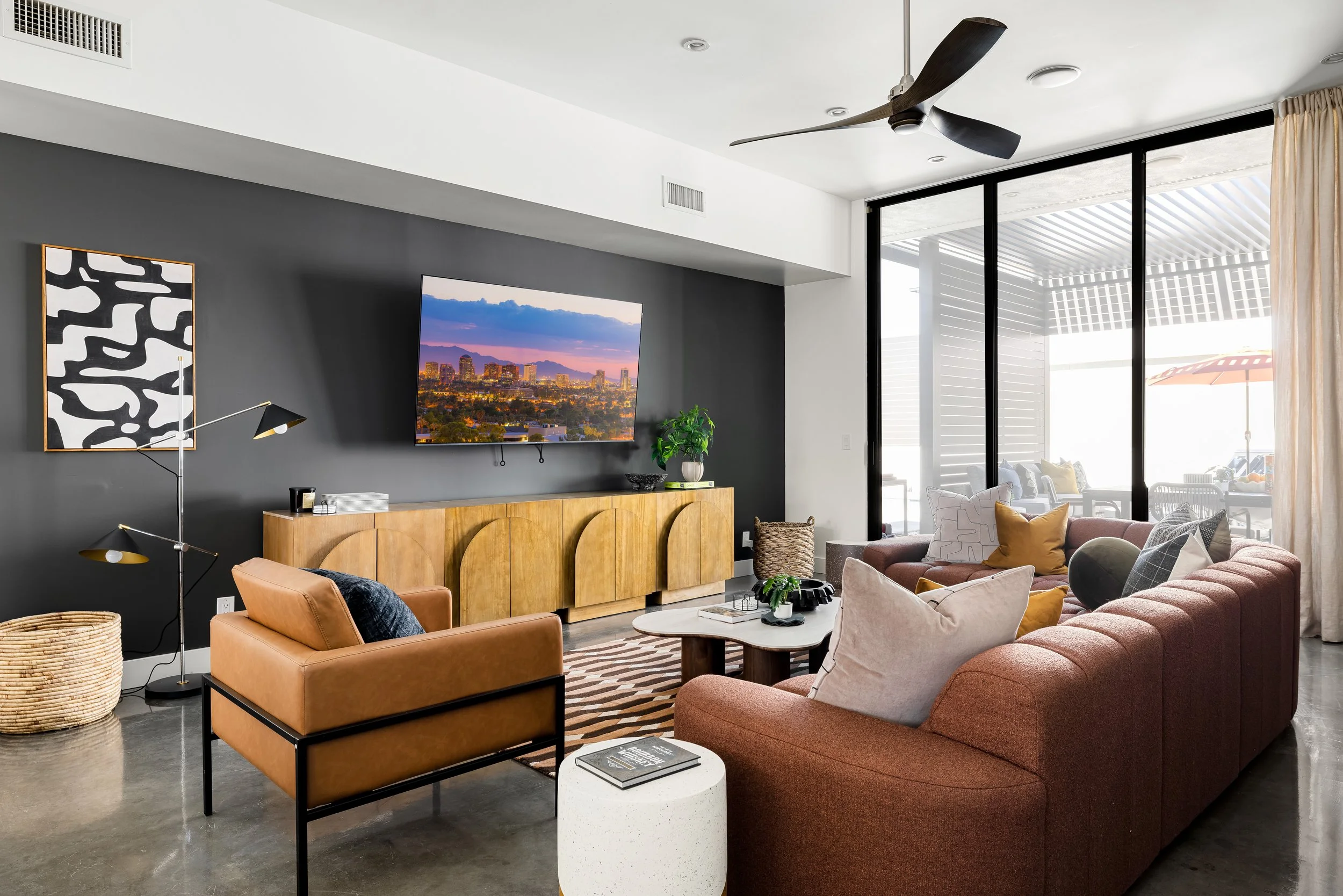 514 W Mariposa_25TV.jpg