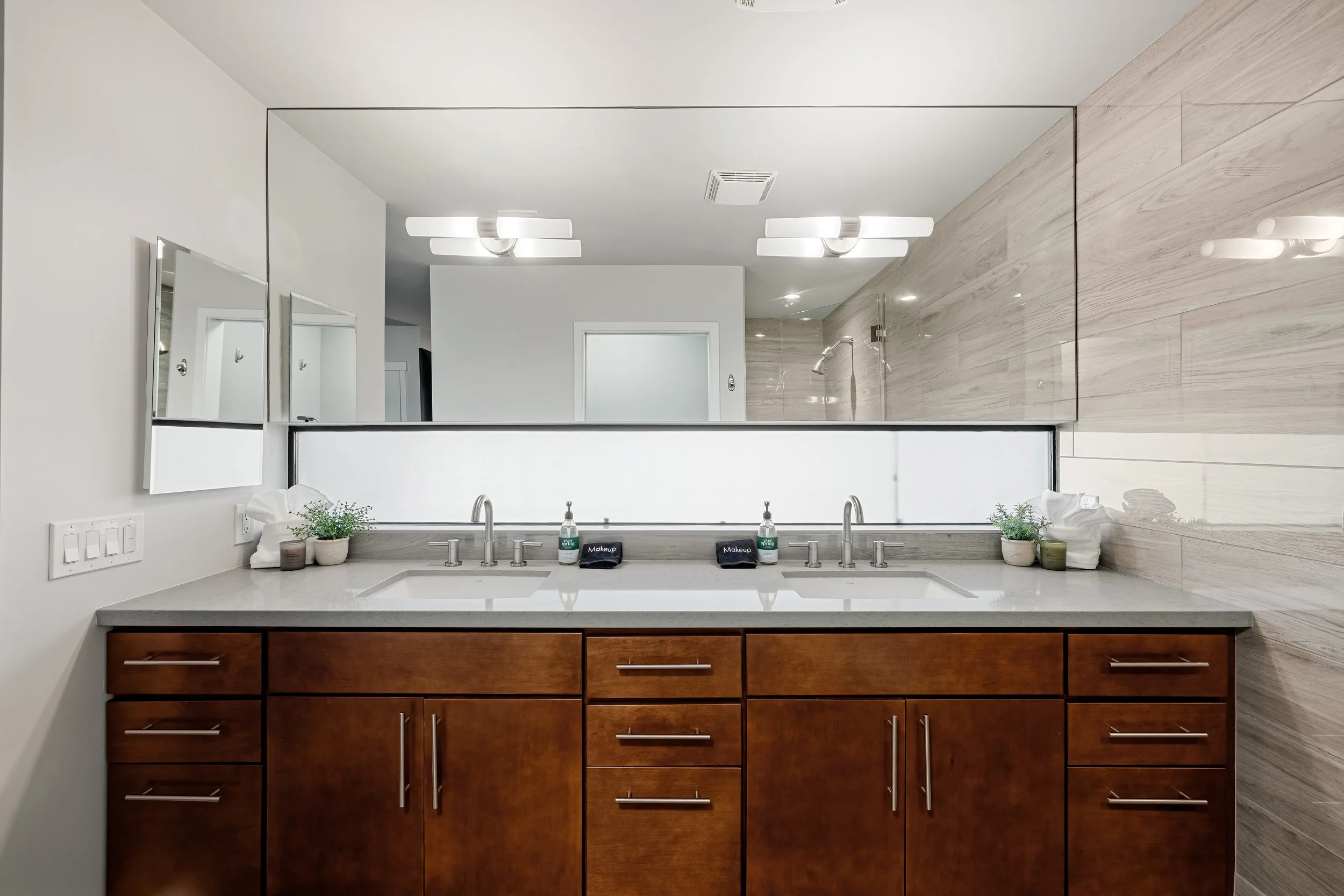 514 W Mariposa_17.jpg