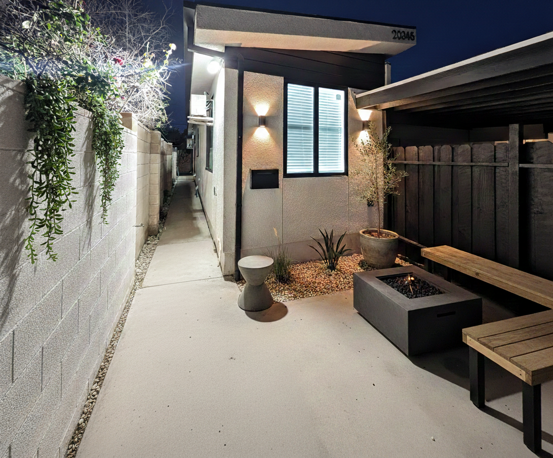 Frontyard.png