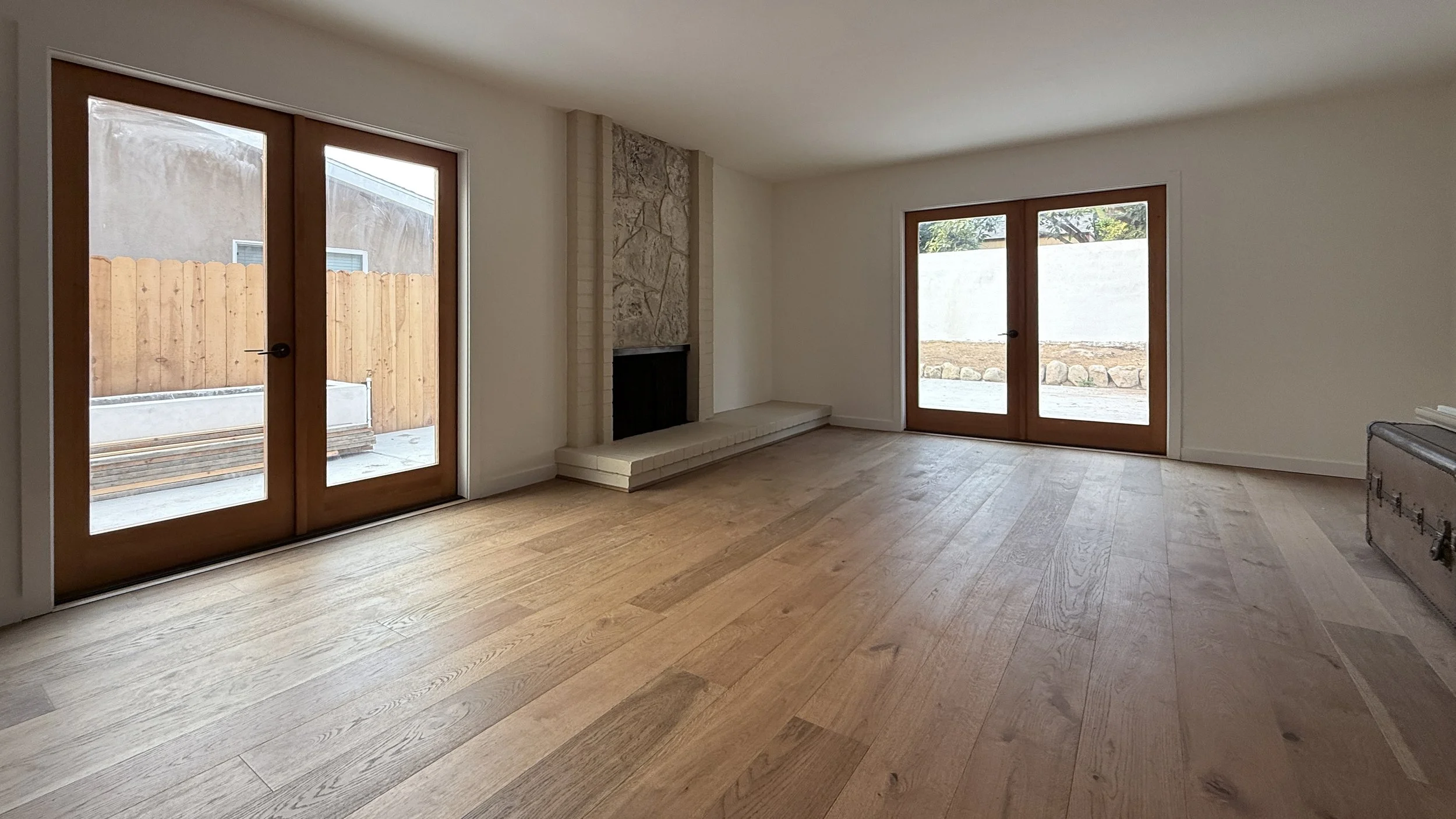 4254 Via Marcina, Carpinteria, CA 93013_LivingRoom01.JPG