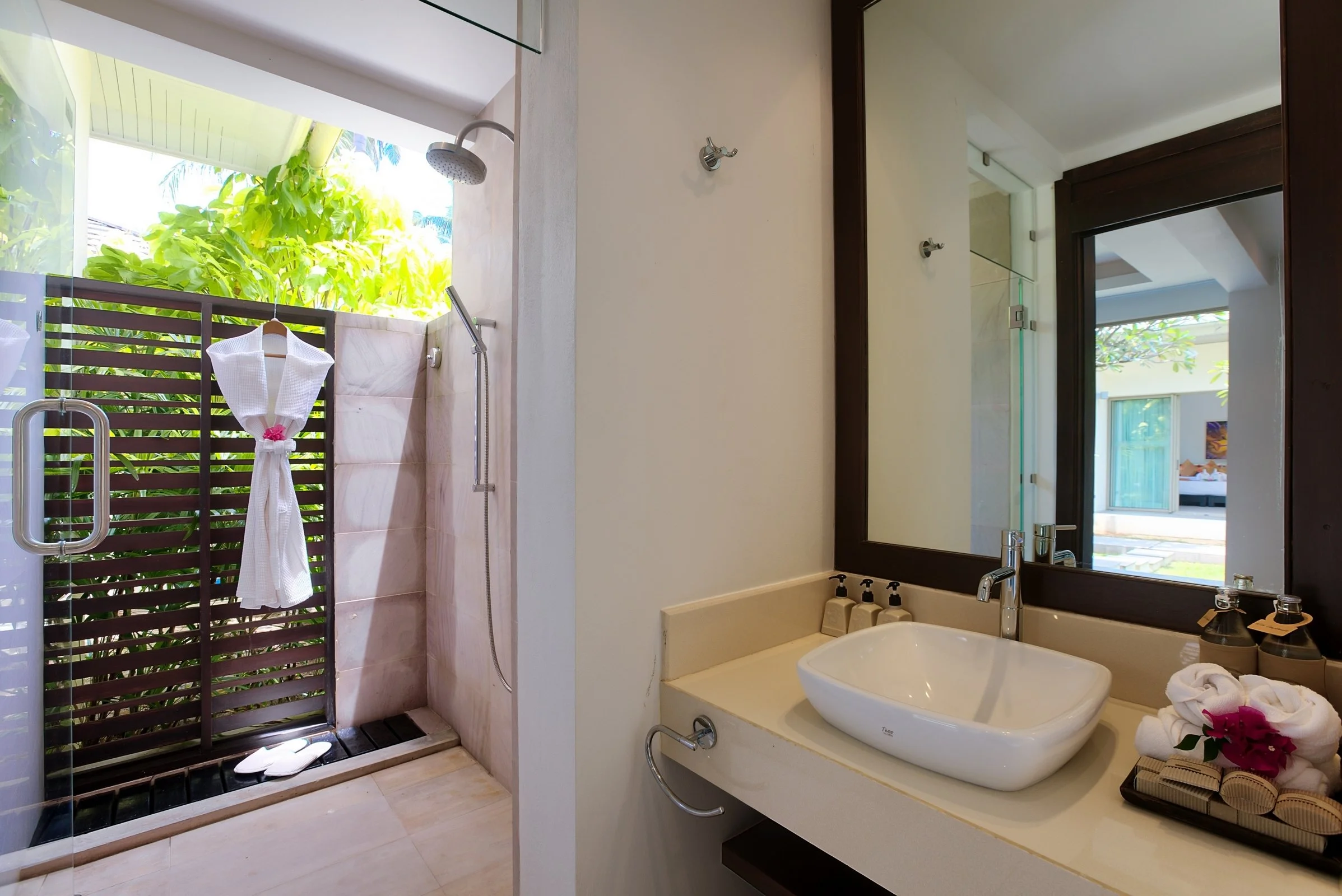LaLagune_Samui_14_Bathroom.jpg