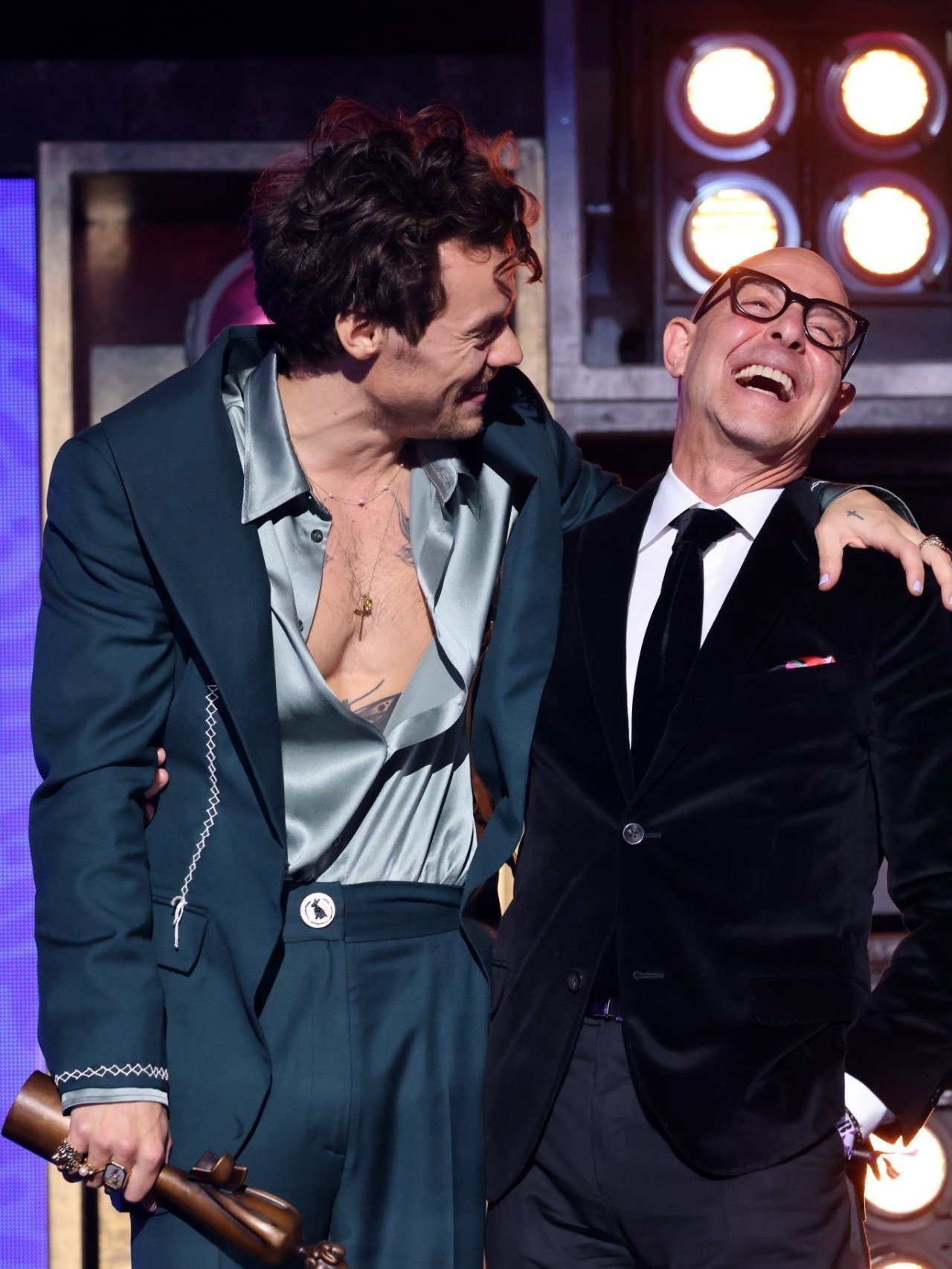 Stanley and Harry at award show laughing together