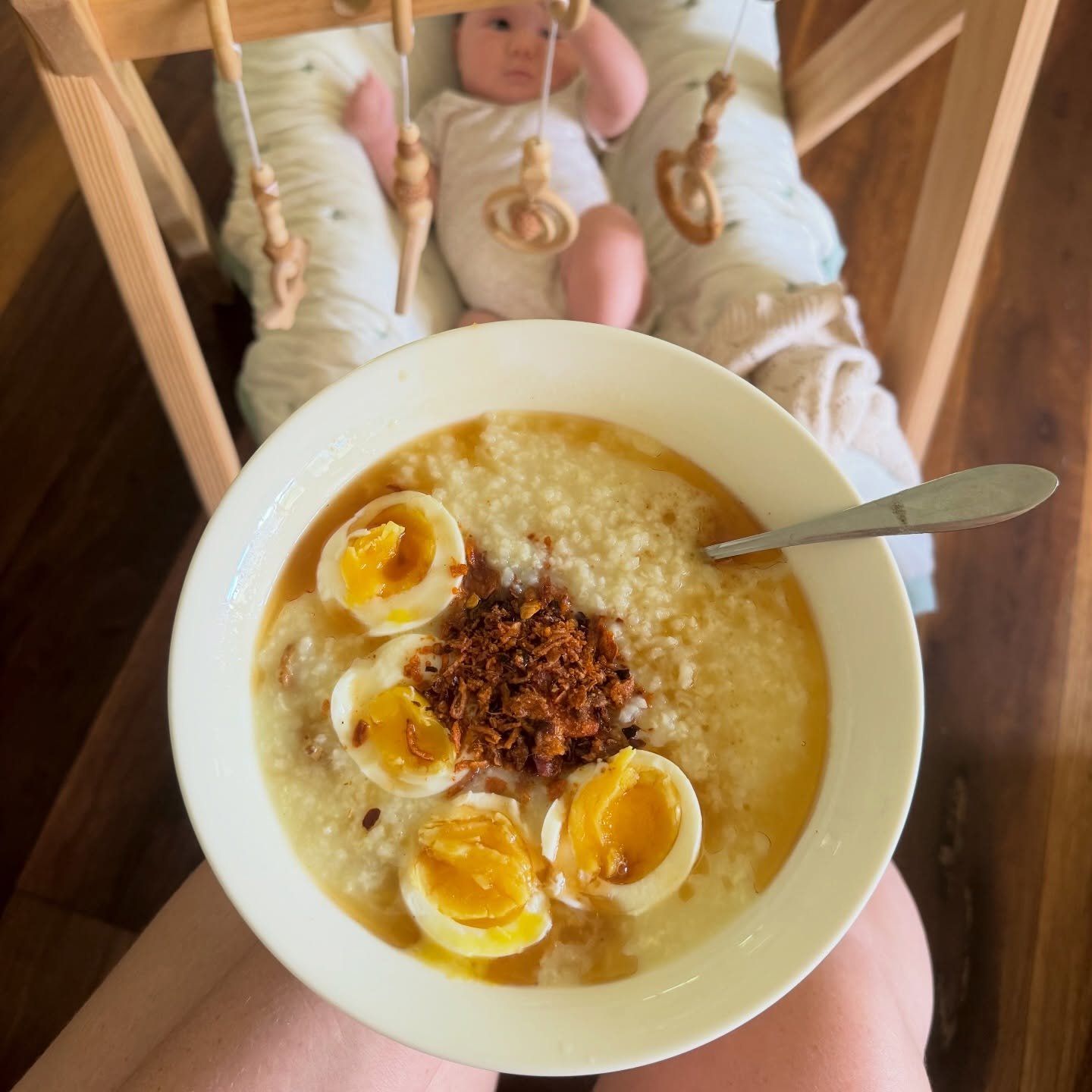 Snippets of my plate over my first 40 days postpartum. 

Feat a few meals made by friends and family, who I and so grateful for. 

Lots of warming foods, fish for omega 3 and DHA, eggs for choline, protein and fibre for sustenance and stable blood su