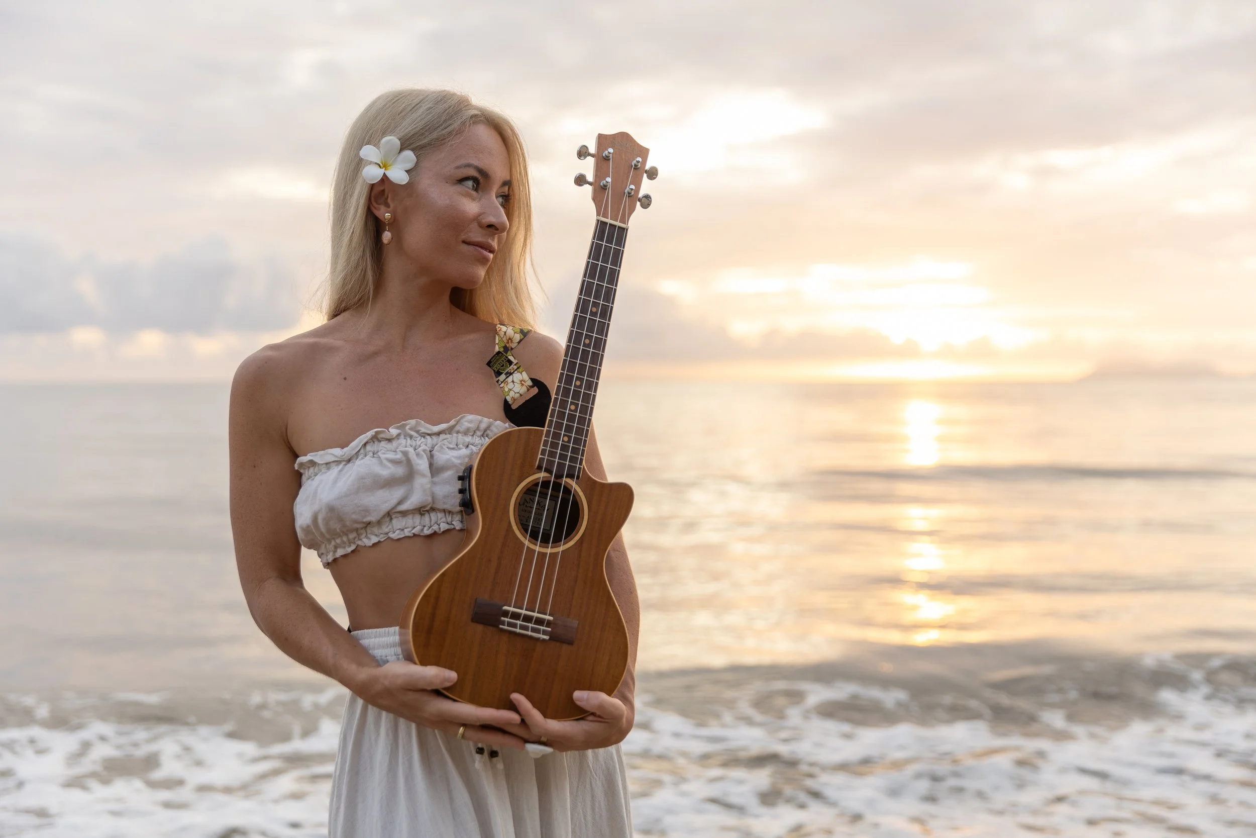 Christina Ukulele_Sunrise Palm Cove-9945.jpg